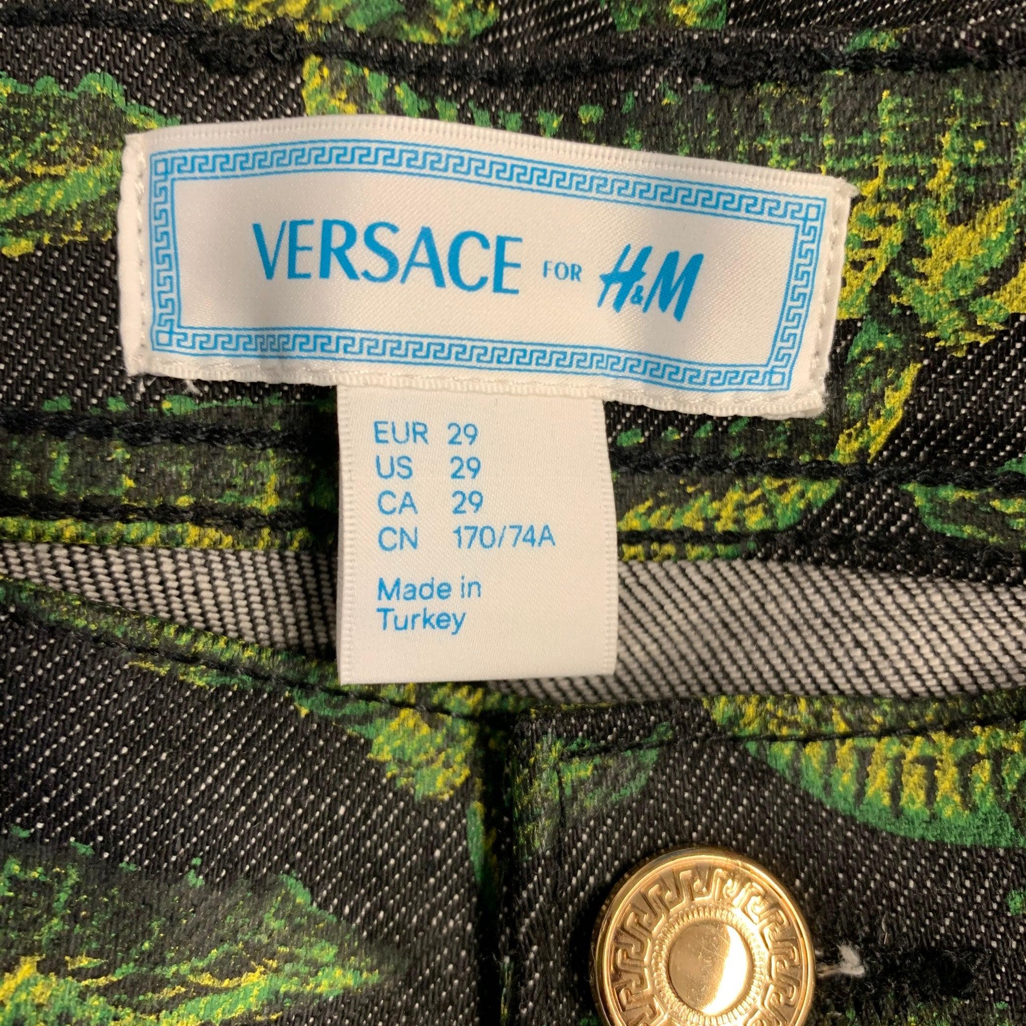 VERSACE x H&M FW11 Size 29 Black Green Alligator Cotton Blend Casual Pants Pour hommes en vente