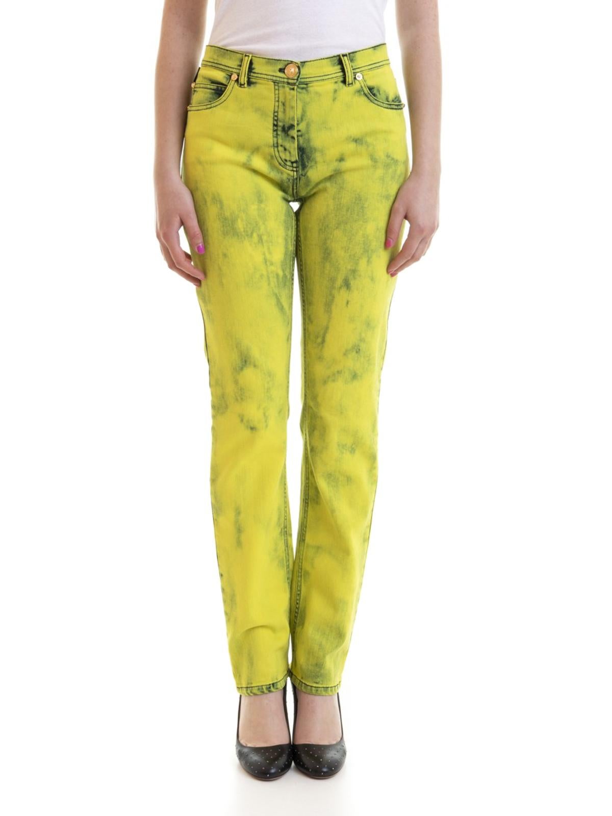 Women's Versace Yellow Acid Wash Denim Skinny Jeans with Logo Label Size 27 For Sale
