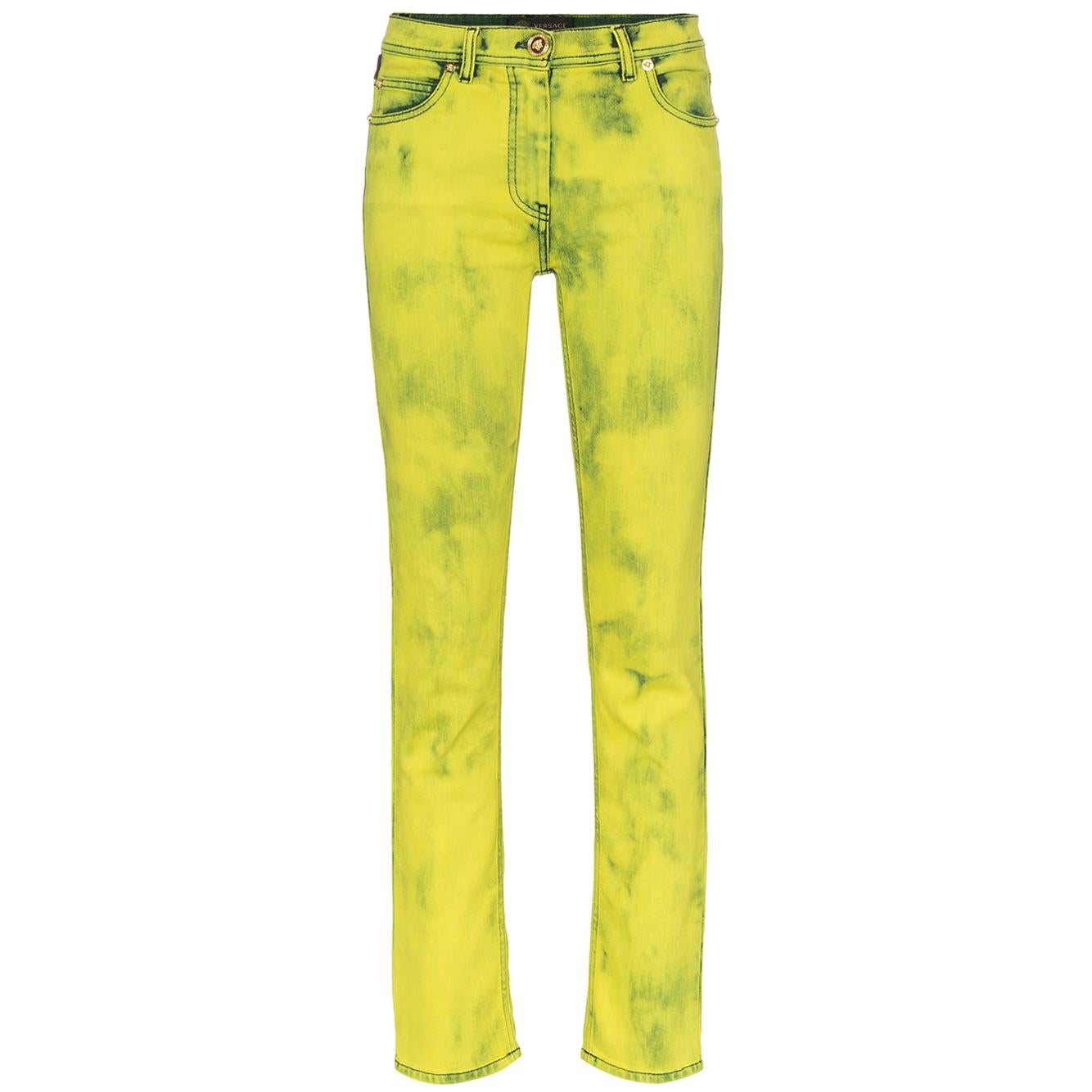 Gelbe Acid Wash Denim Skinny Jeans mit Logo Label von Versace, Größe 29