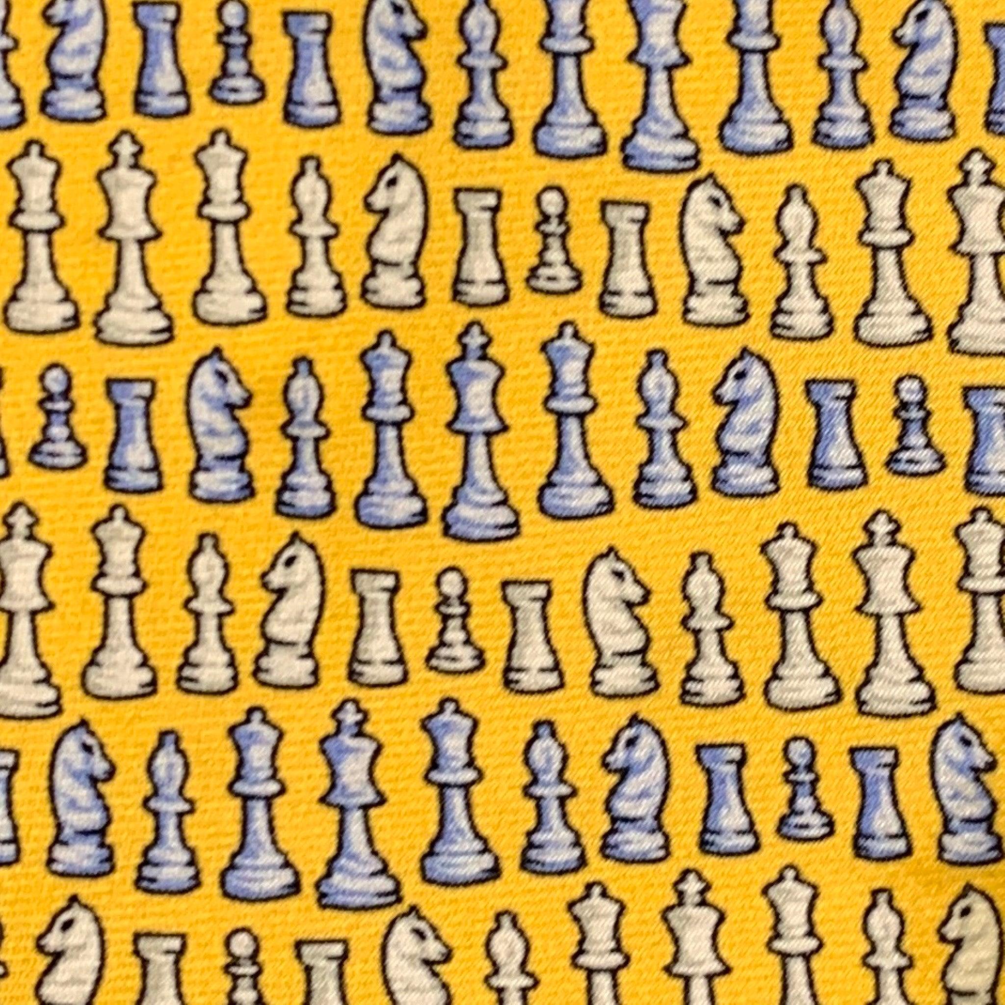 VERSACE Cravate en soie d'échecs jaune et bleu Bon état - En vente à San Francisco, CA