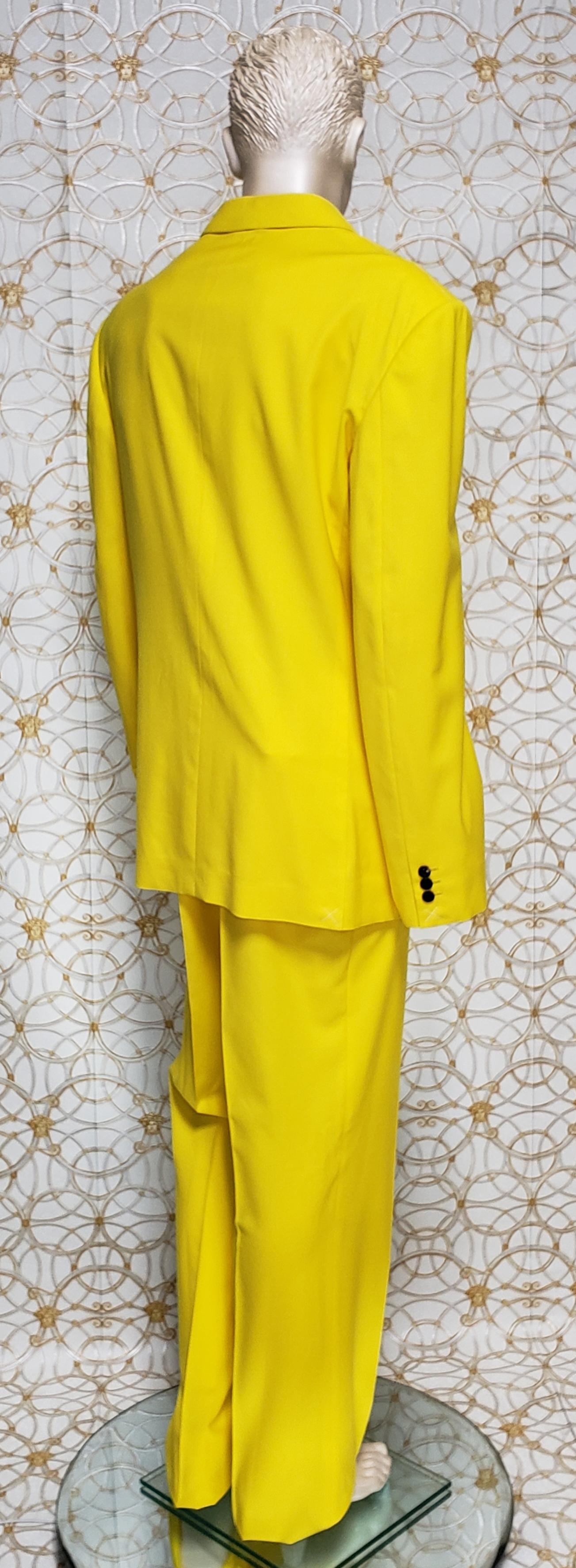 Yellow VERSACE YELLOW TAILOR MADE 2pc SUIT 58 - 48 (4XL) For Sale