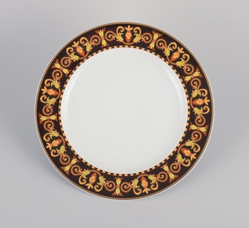 Versage for Rosenthal, two Barocco porcelain plates.
Late 20th century
In perfect condition.
Marked.
Measuring: D 22.5 cm.