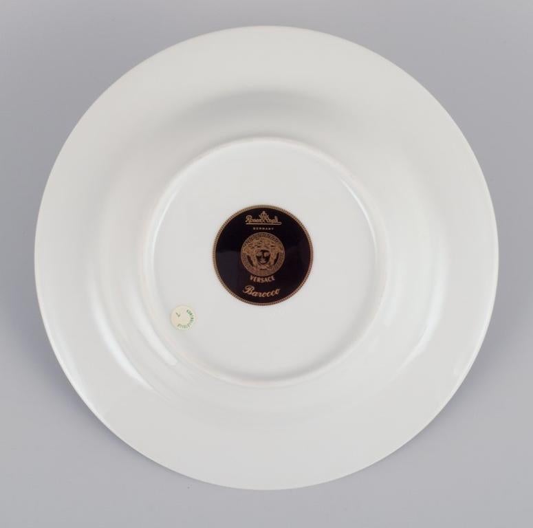 Versage pour Rosenthal, deux assiettes creuses en porcelaine de Barocco. Fin du 20e siècle. Excellent état - En vente à Copenhagen, DK