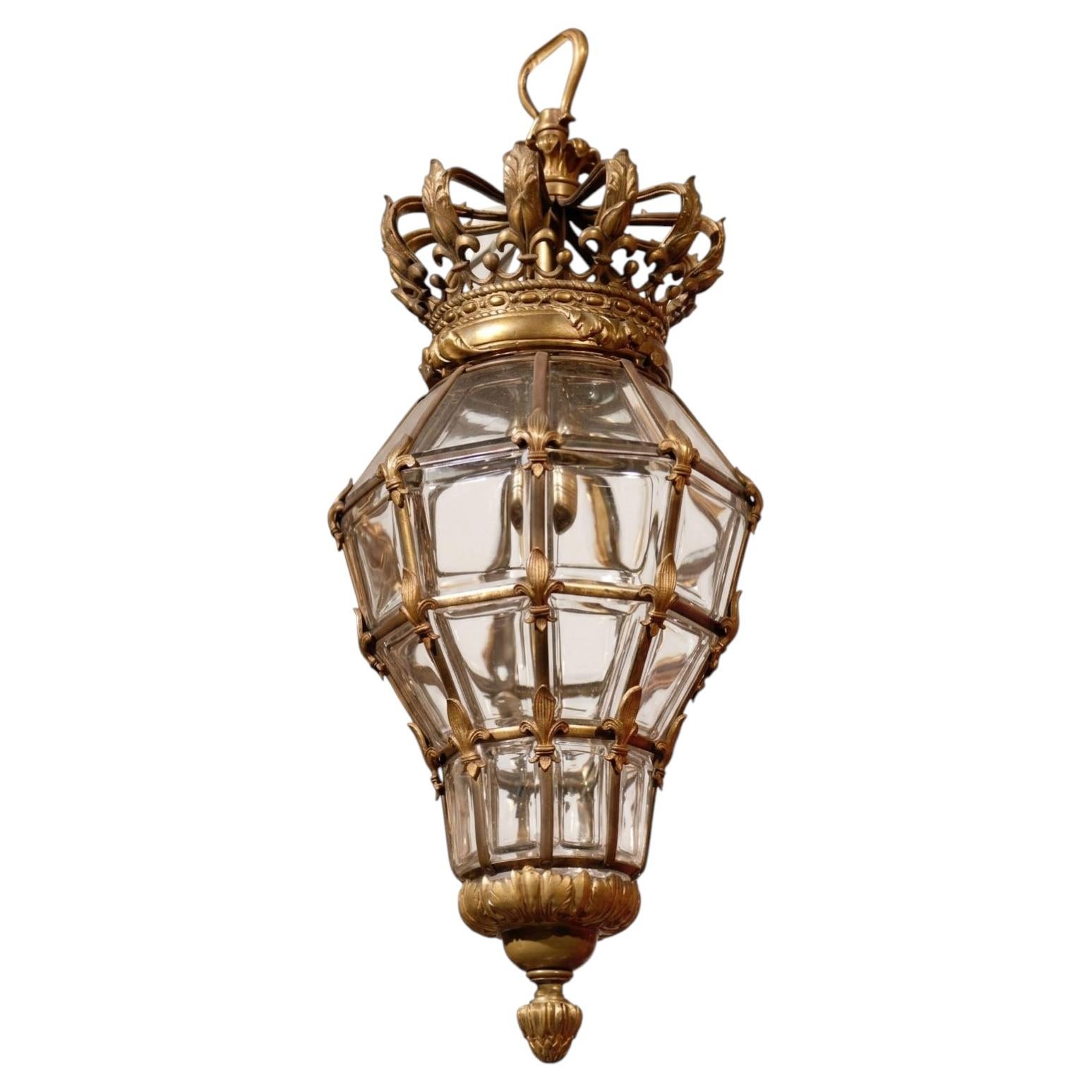 Versaiiles Style Lantern in Gilt Bronze and Crystal For Sale