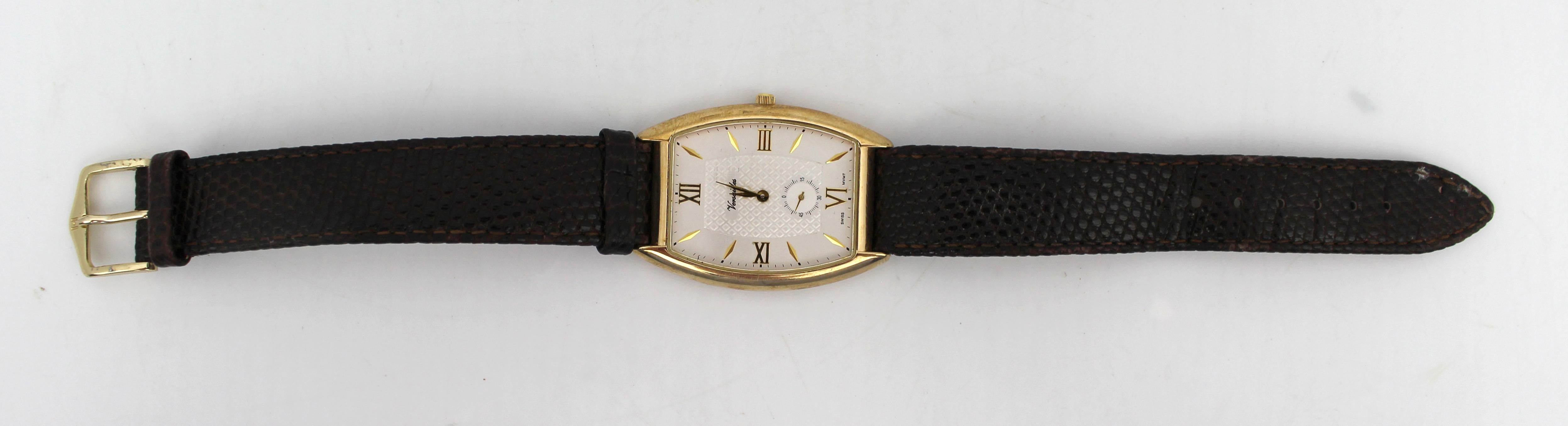 Orologio da polso Tonneau Versailles in oro 9ct, movimento svizzero, marchio di Londra 1990 in vendita 5