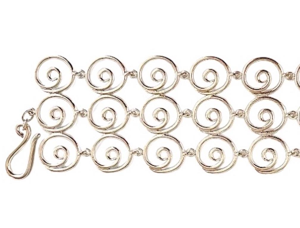 Contemporary Versailles Bracelet - Sterling silver For Sale