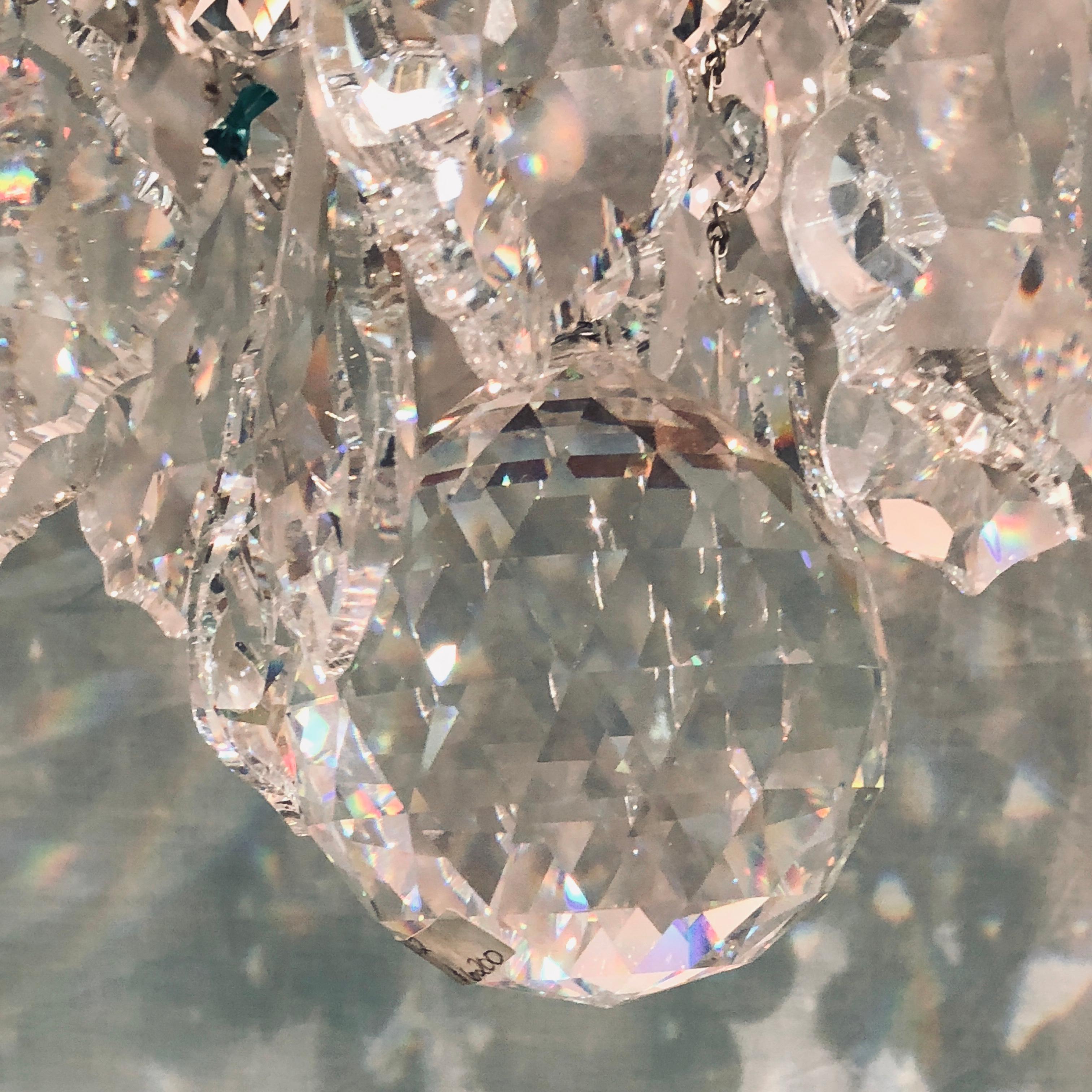 Lustre Versailles avec pendentifs en cristaux et strass Swarovski Bon état - En vente à Stamford, CT