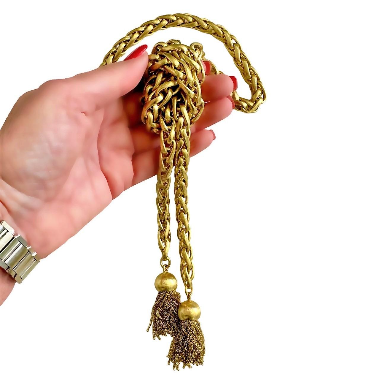 Versatile Long 18k Satin Finish Yellow Gold Lariat Necklace W/Tassels For Sale 3