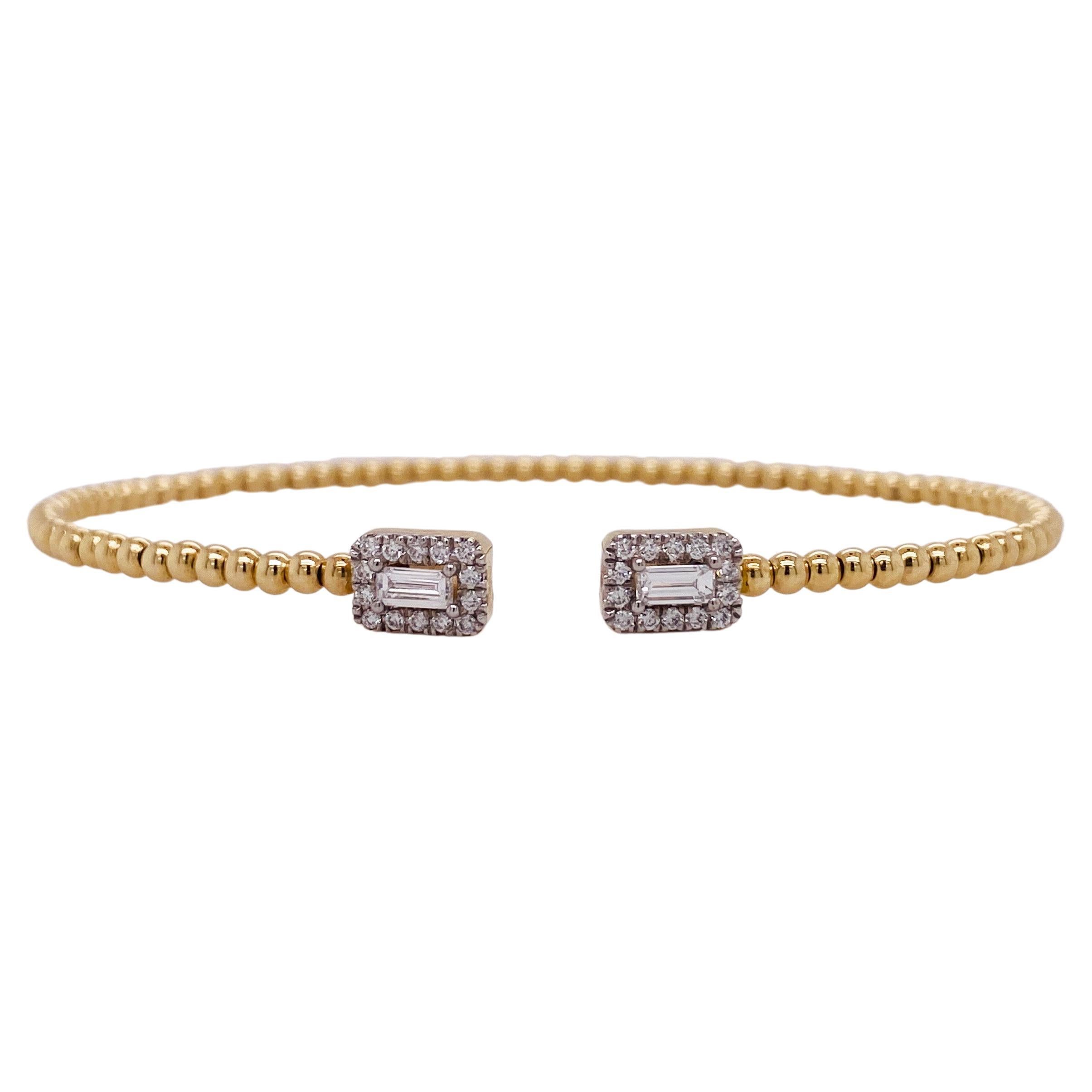 Bracelet manchette polyvalent en or bicolore 14 carats avec diamants baguettes BG4711-62Y44JJ LV en vente