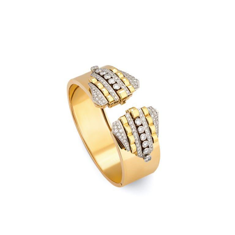 Brilliant Cut Versatile Diamond Gold Bracelet, Clips and Brooch1940s For Sale