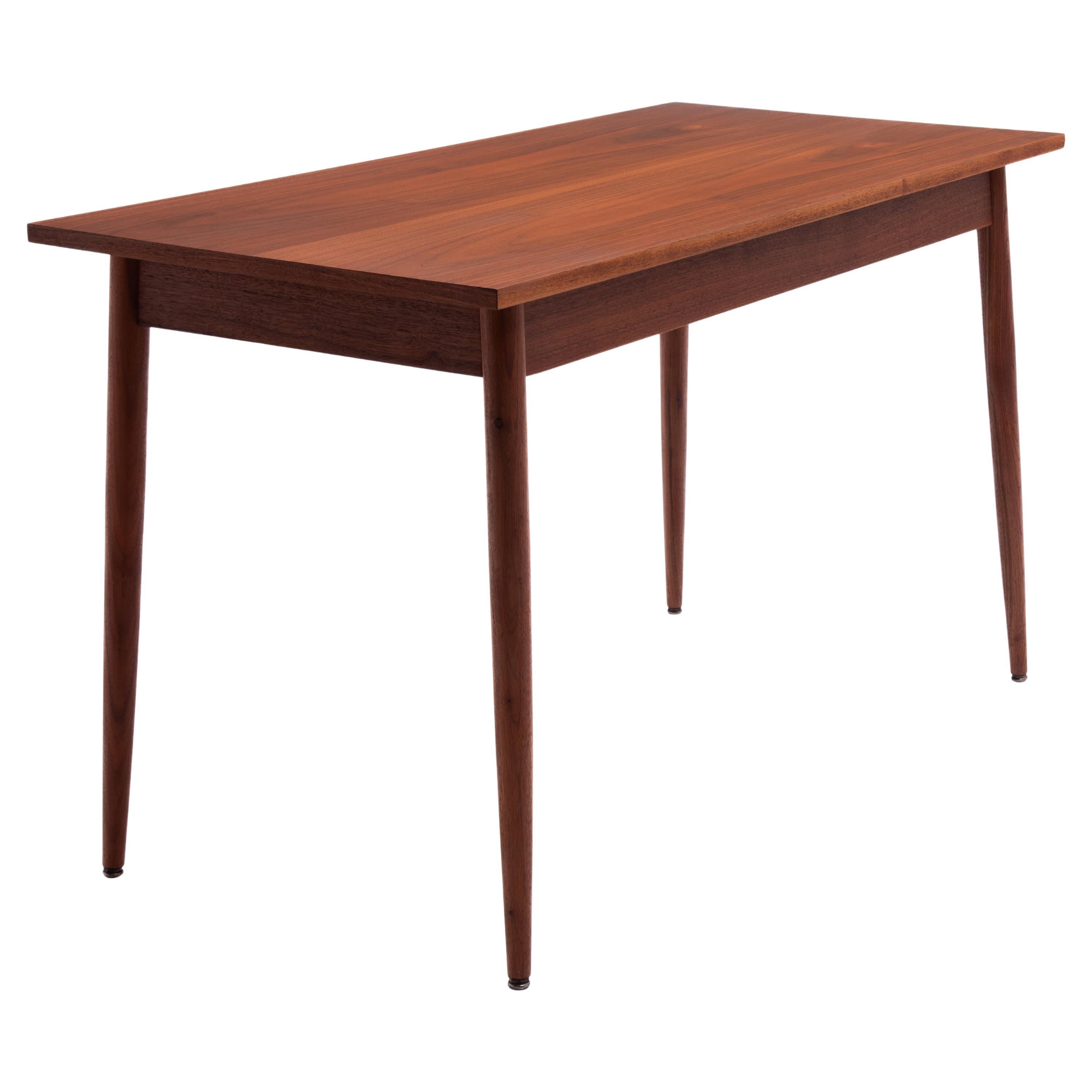 Versatile Mid Century Walnut Writing Desk Dining Table 1960s en vente