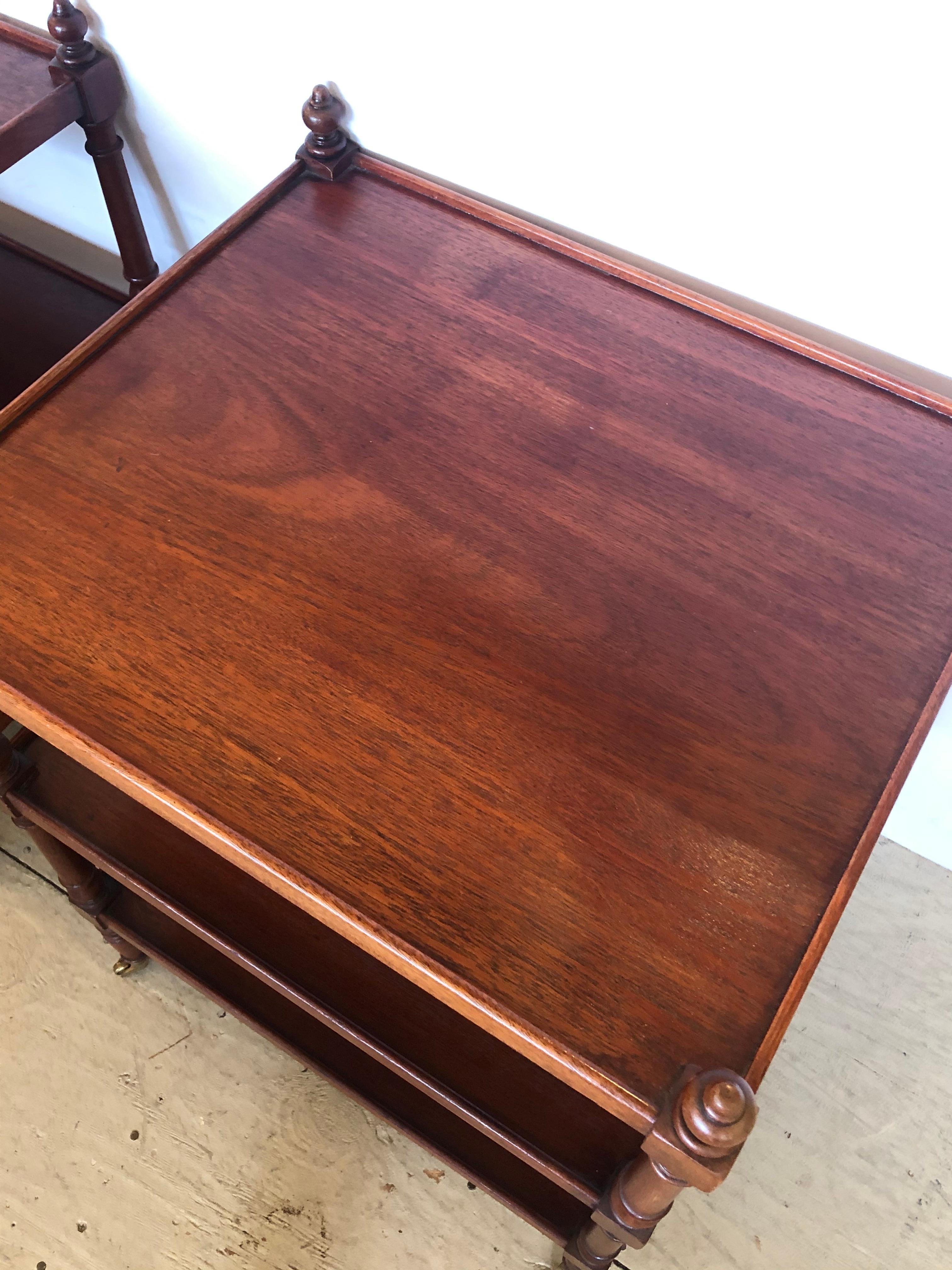Mid-20th Century Versatile Pair of Grand Rapids Vintage 3-Tier Mahogany Side End Tables