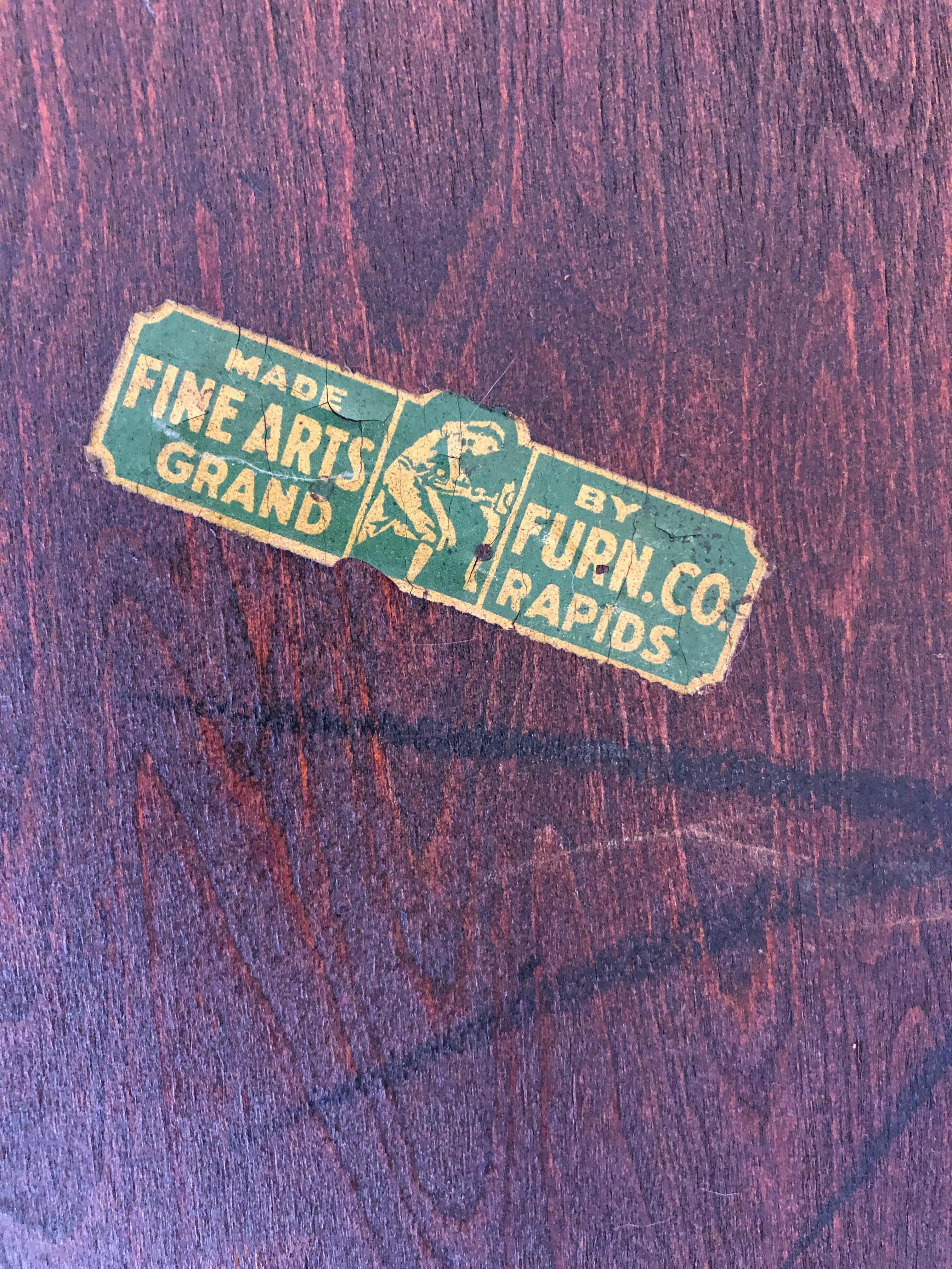 Versatile Pair of Grand Rapids Vintage 3-Tier Mahogany Side End Tables 1
