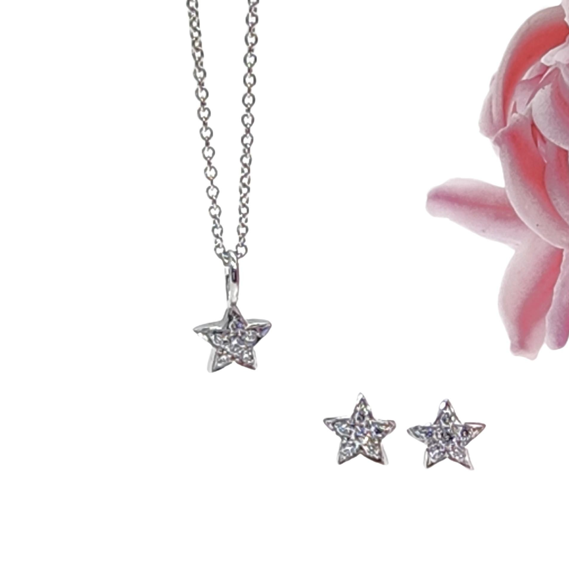Contemporary Versatile Puff Star with Diamonds and Polished Platinum Charm Only Reversible For Sale