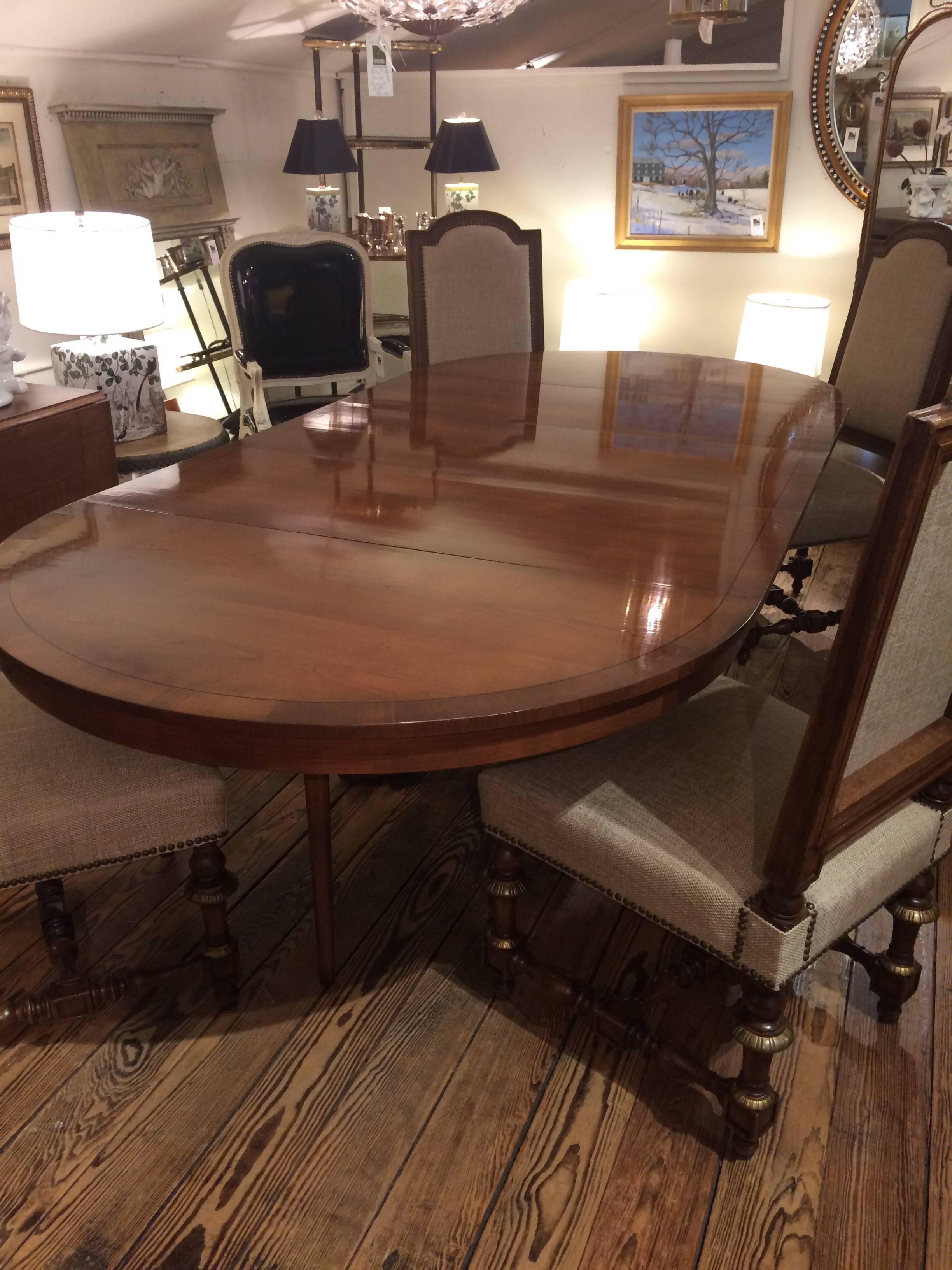 Versatile Round and Expandable Vey Long Oval Cherry Dining Table In Excellent Condition In Hopewell, NJ