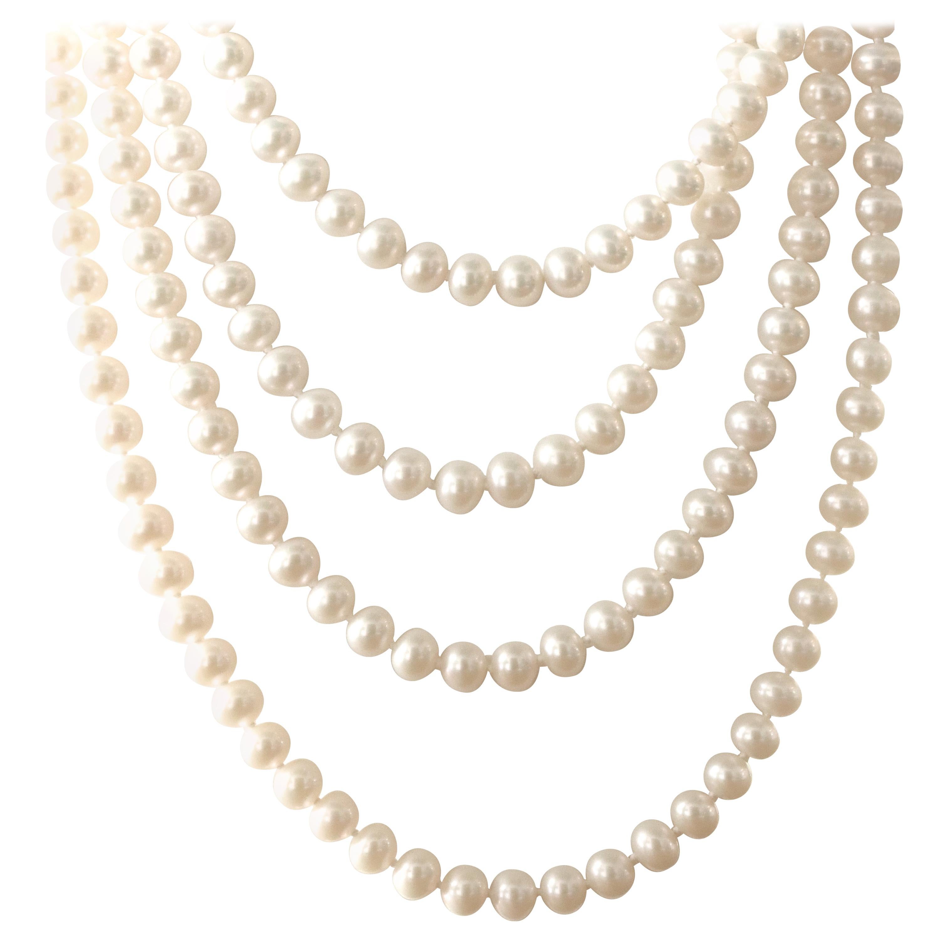 Versatile Single Strand Pearl Necklace