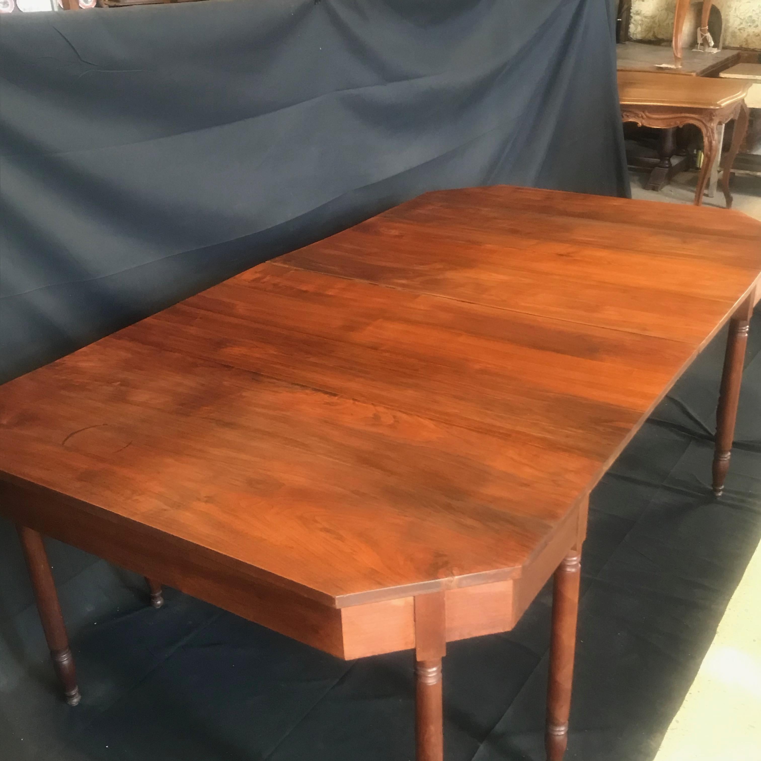 Walnut Versatile Early American Federal Harvest Dining Table or Space Saving Demilunes For Sale