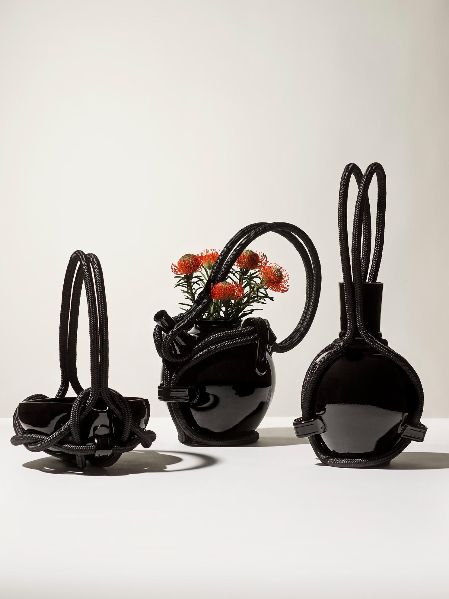 Modern Wheeled spout with loops, black glaze, black nylon rope, Gatti 1928 Faenza For Sale