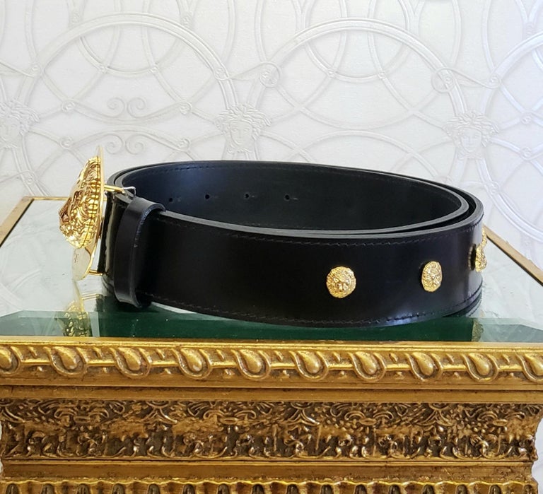 VERSUS + ANTHONY VACCARELLO BLACK LEATHER BELT w/24K GOLD LION BUCKLE 110/44 In New Condition In Montgomery, TX