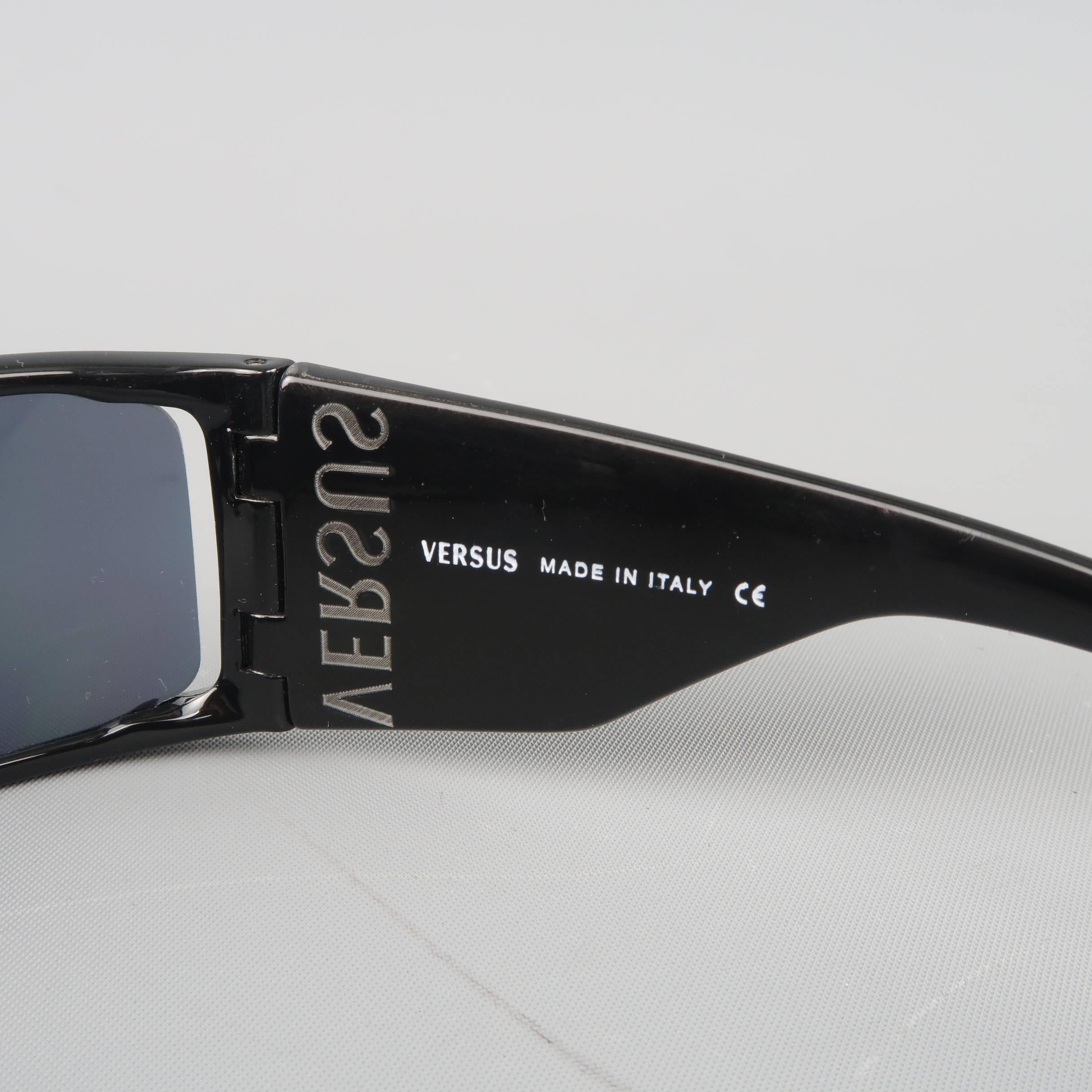 VERSUS by GIANNI VERSACE Black Acetate Mod. EW1 Sunglasses In Excellent Condition In San Francisco, CA