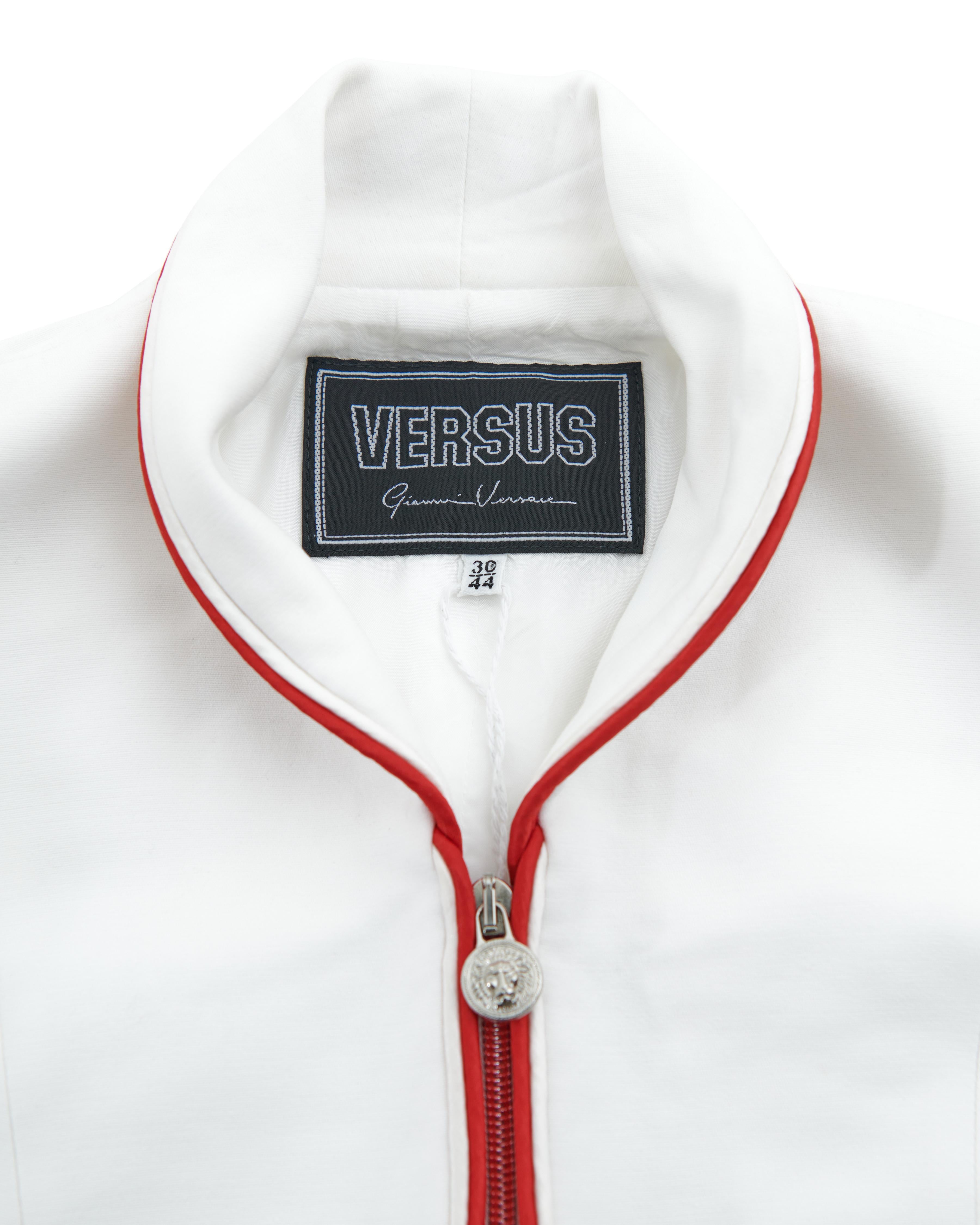 Versus by Gianni Versace Anfang der 1990er Jahre Weißes Baumwollkleid und Crop-Jacket-Set im Angebot 2