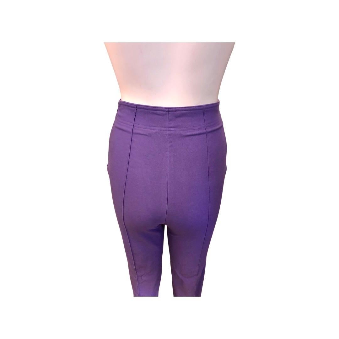 Versus by Gianni Versace Pantalon moulant extensible en viscose violet  Excellent état - En vente à Sheung Wan, HK