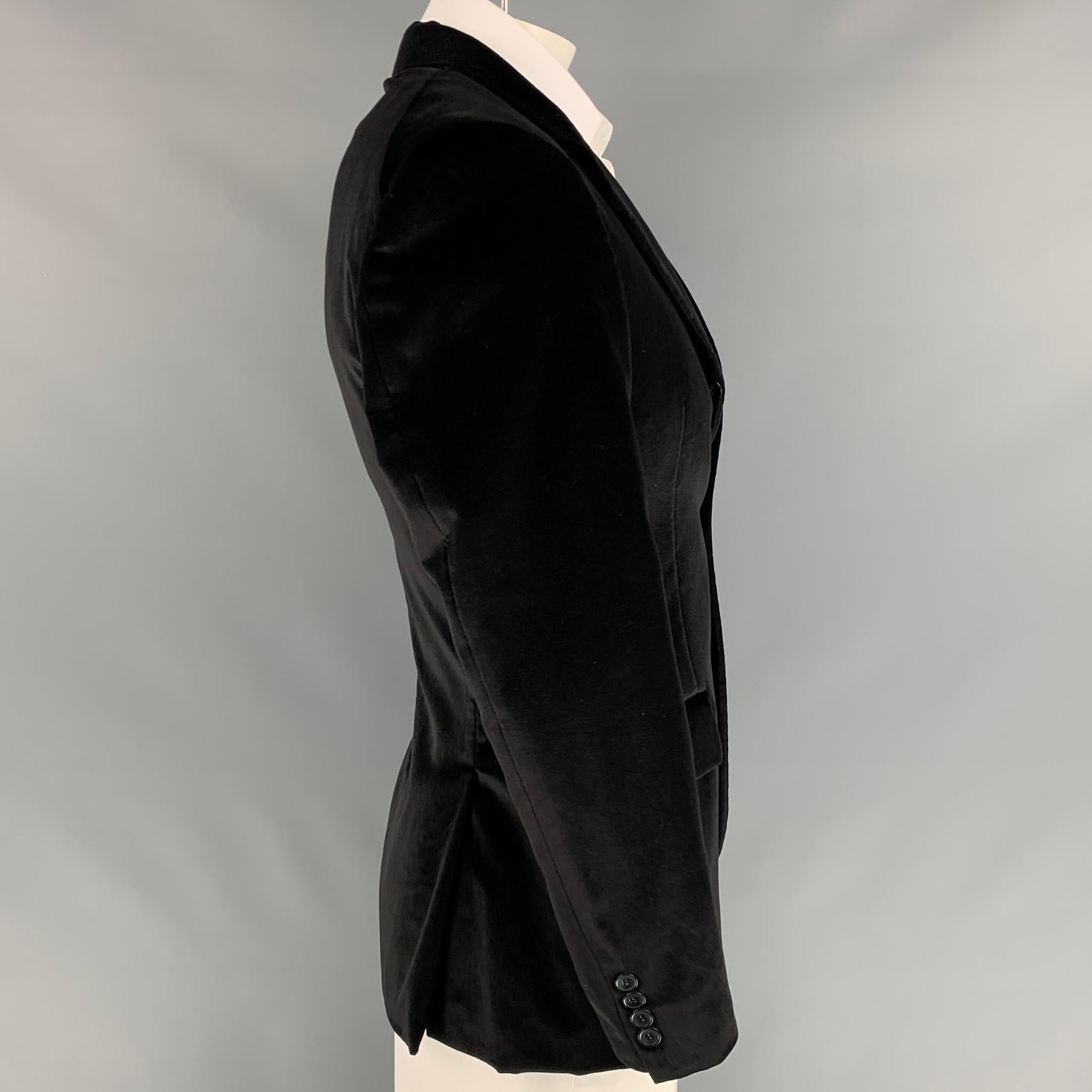VERSUS by GIANNI VERSACE Size 40 Black Cotton Blend Velvet Sport Coat In Excellent Condition In San Francisco, CA