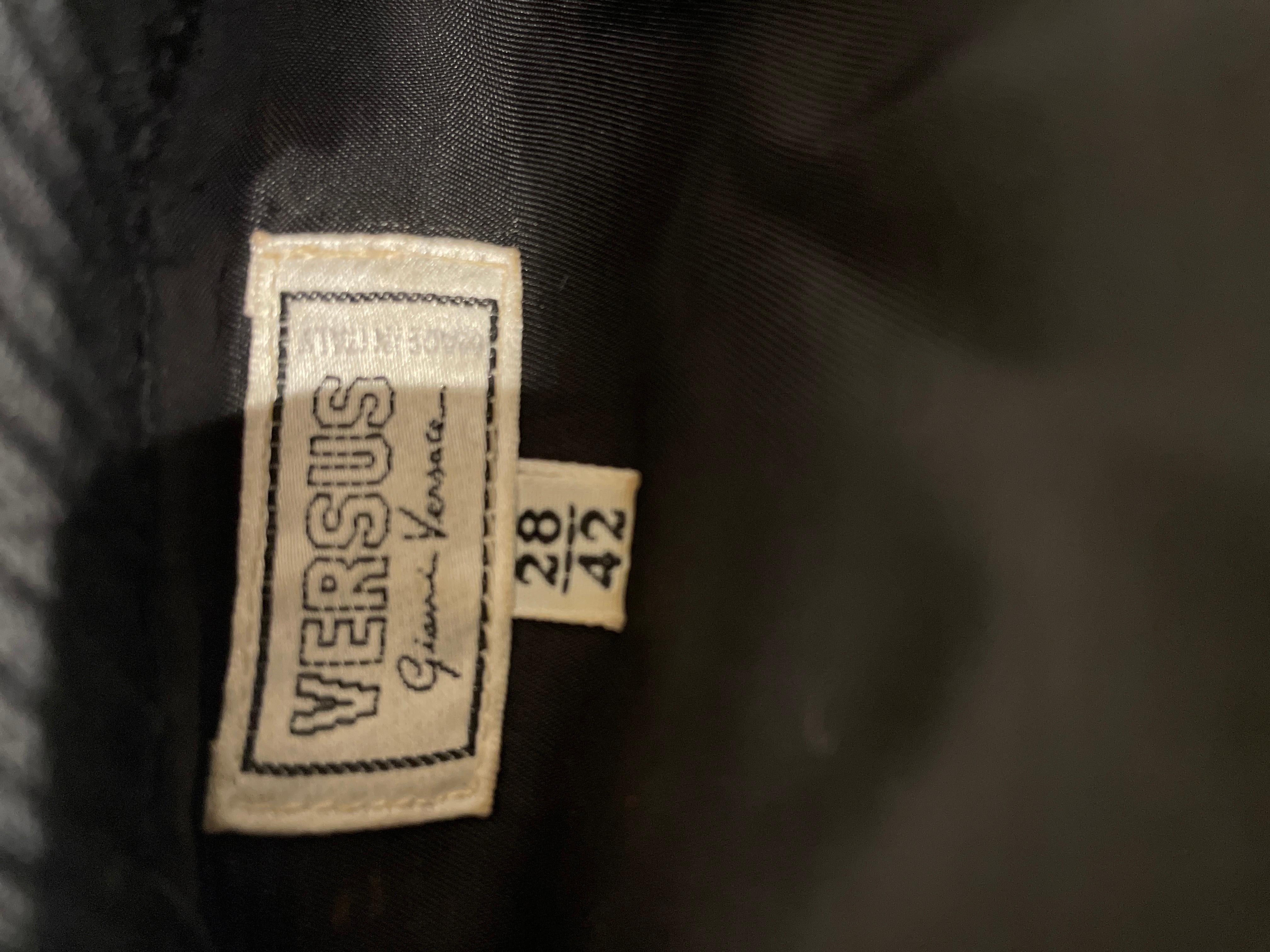 Versus by Versace Vintage Weste aus den 1980er Jahren im Angebot 1
