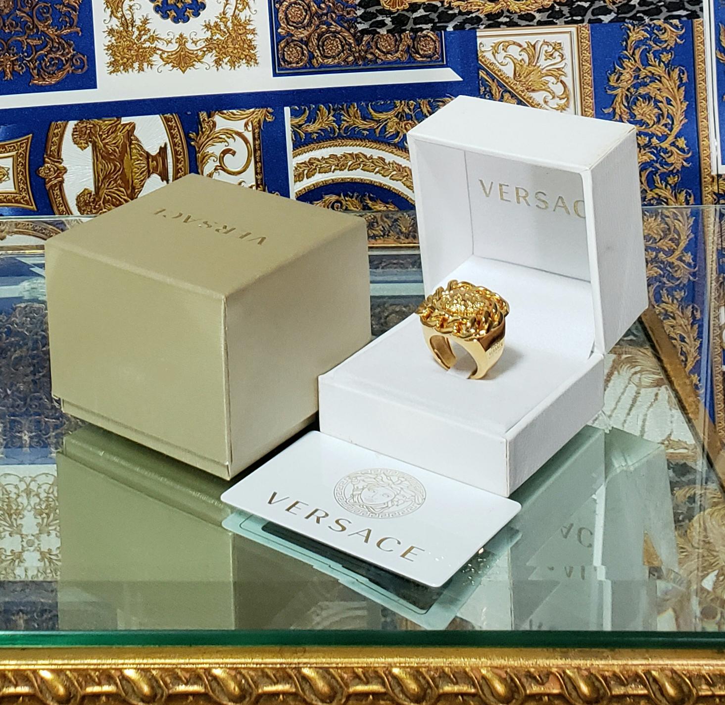 versace lion ring