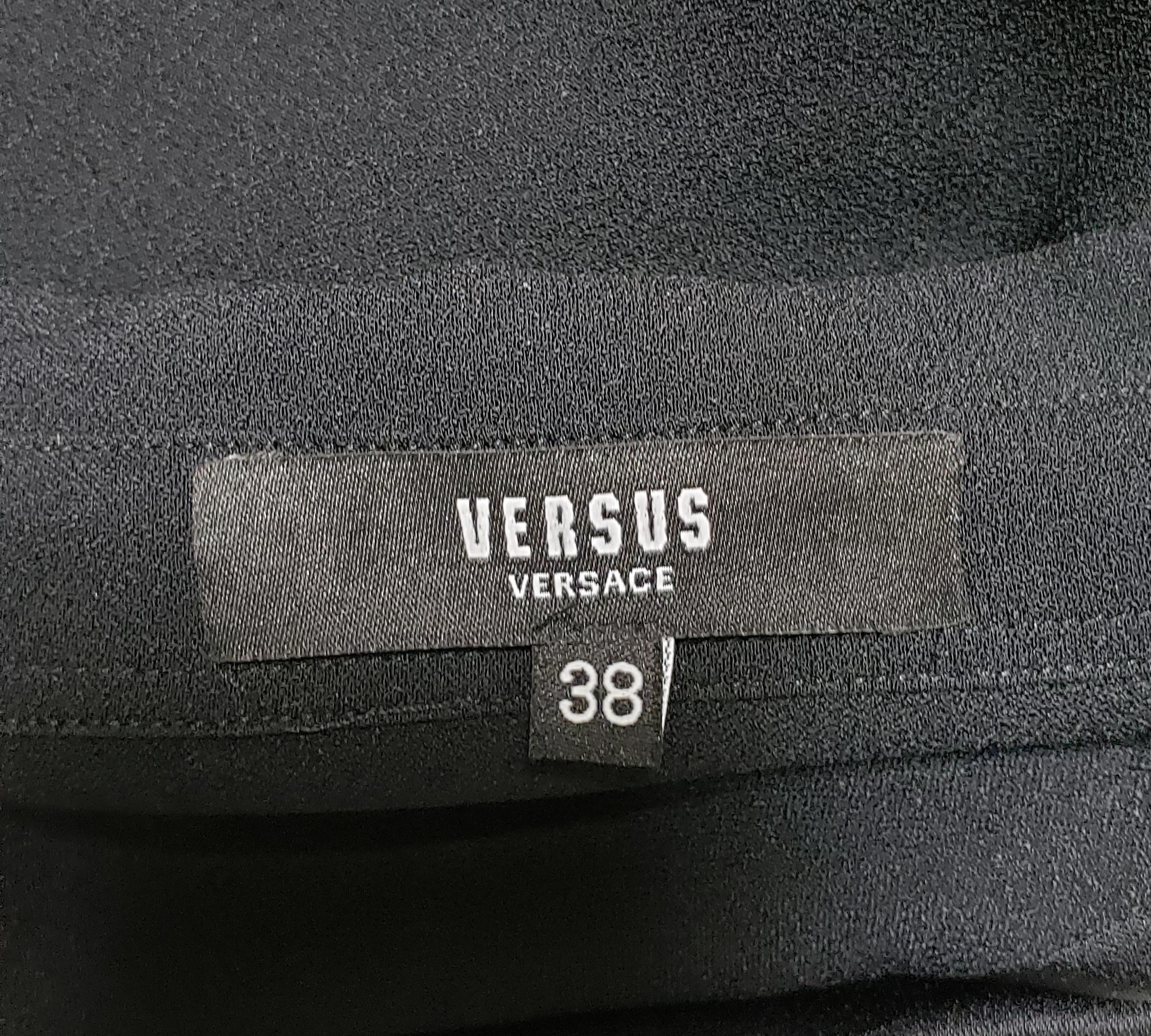 VERSUS VERSACE BLACK LONG SLEEVE SHIRT with GOLD-TONE LION PINS 38 - 2 For Sale 1