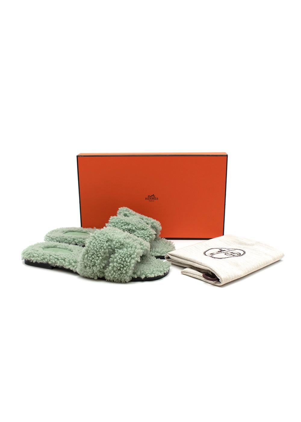 Hermes Vert D'eau Woolskin Oran Sandals- EU 38.5 For Sale 1