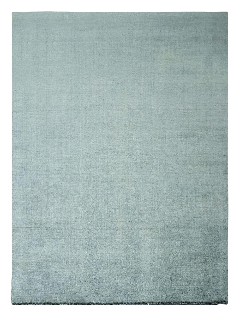 Verte Grey Earth Carpet by Massimo Copenhagen
Handwoven
Materials: 100% New Zealand Wool
Dimensions: W 300 x H 400 cm
Available colors: Verte Grey, Moss Green, Blush, Sea Green, and Charcoal.
Other dimensions are available: 140x200 cm, 170x240