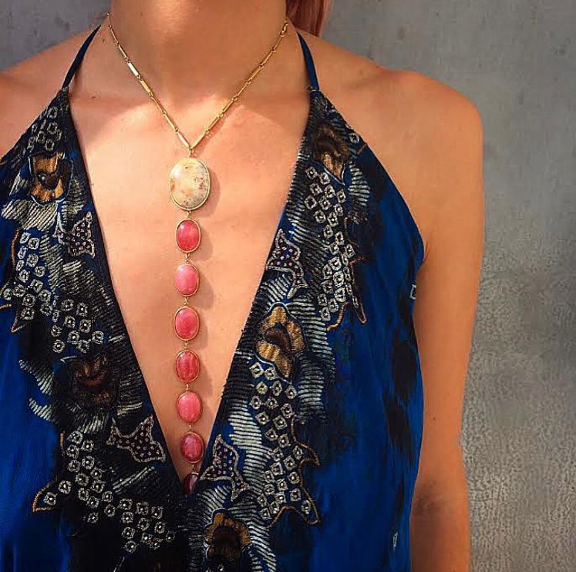 Women's or Men's Vertebrae Body-Chain with Cabochon Coral and Rhodochrosite in 18k Gold For Sale