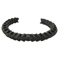 Vertebrae Cuff in Black Oxidized Silver