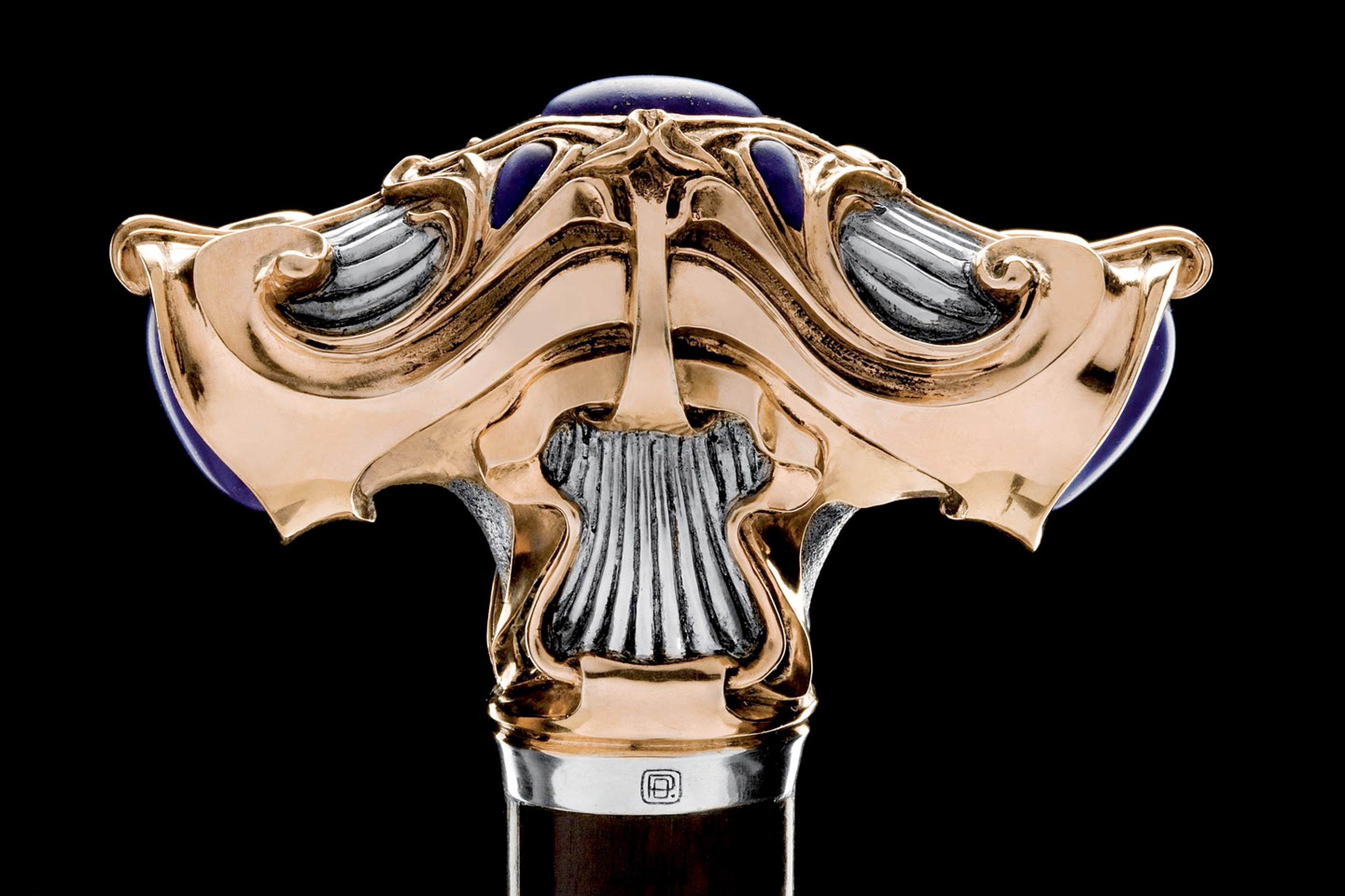 ARTE VERTICAL-La belleza perdurable de los bastones y bastones antiguos. en venta 8