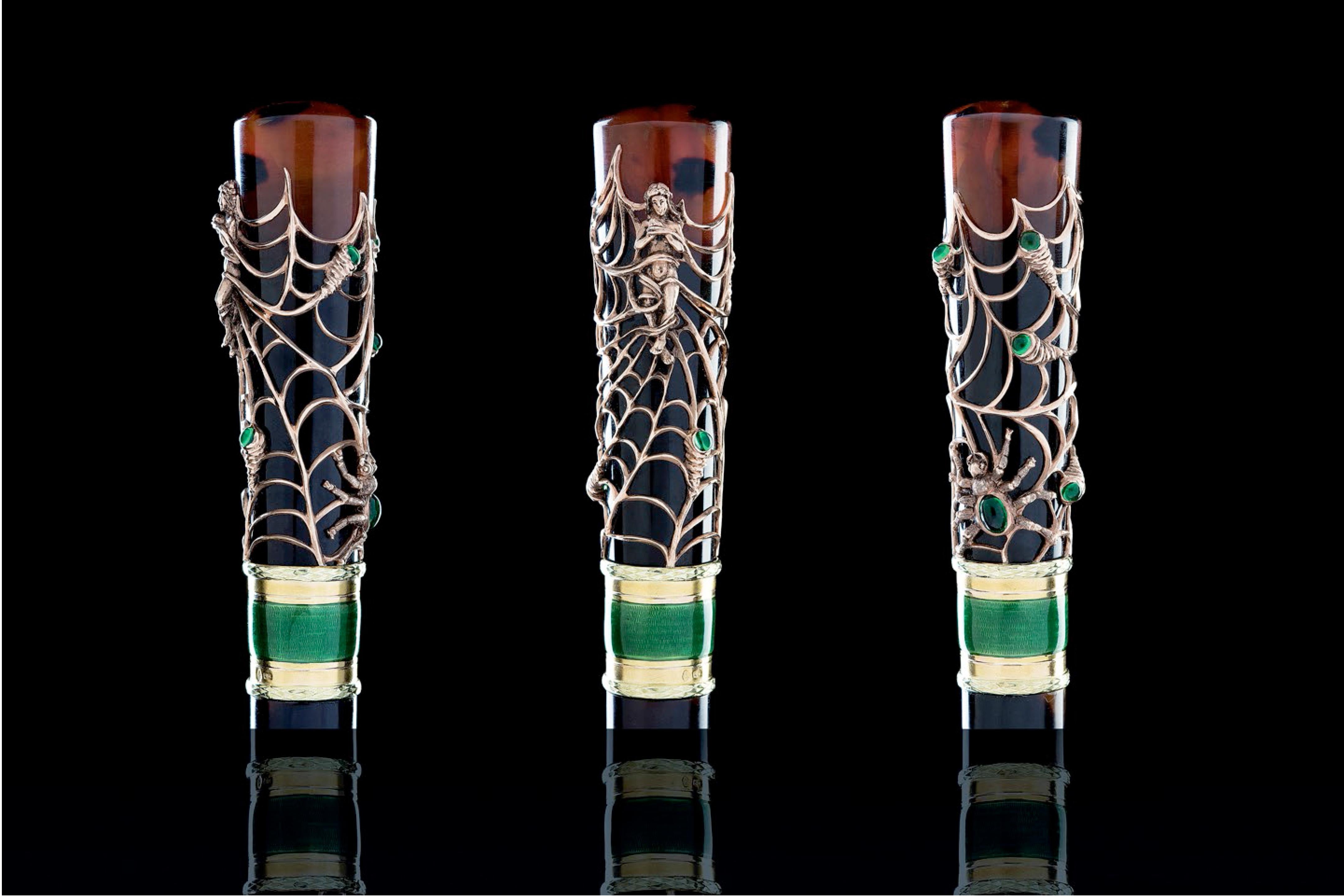 ARTE VERTICAL-La belleza perdurable de los bastones y bastones antiguos. en venta 11