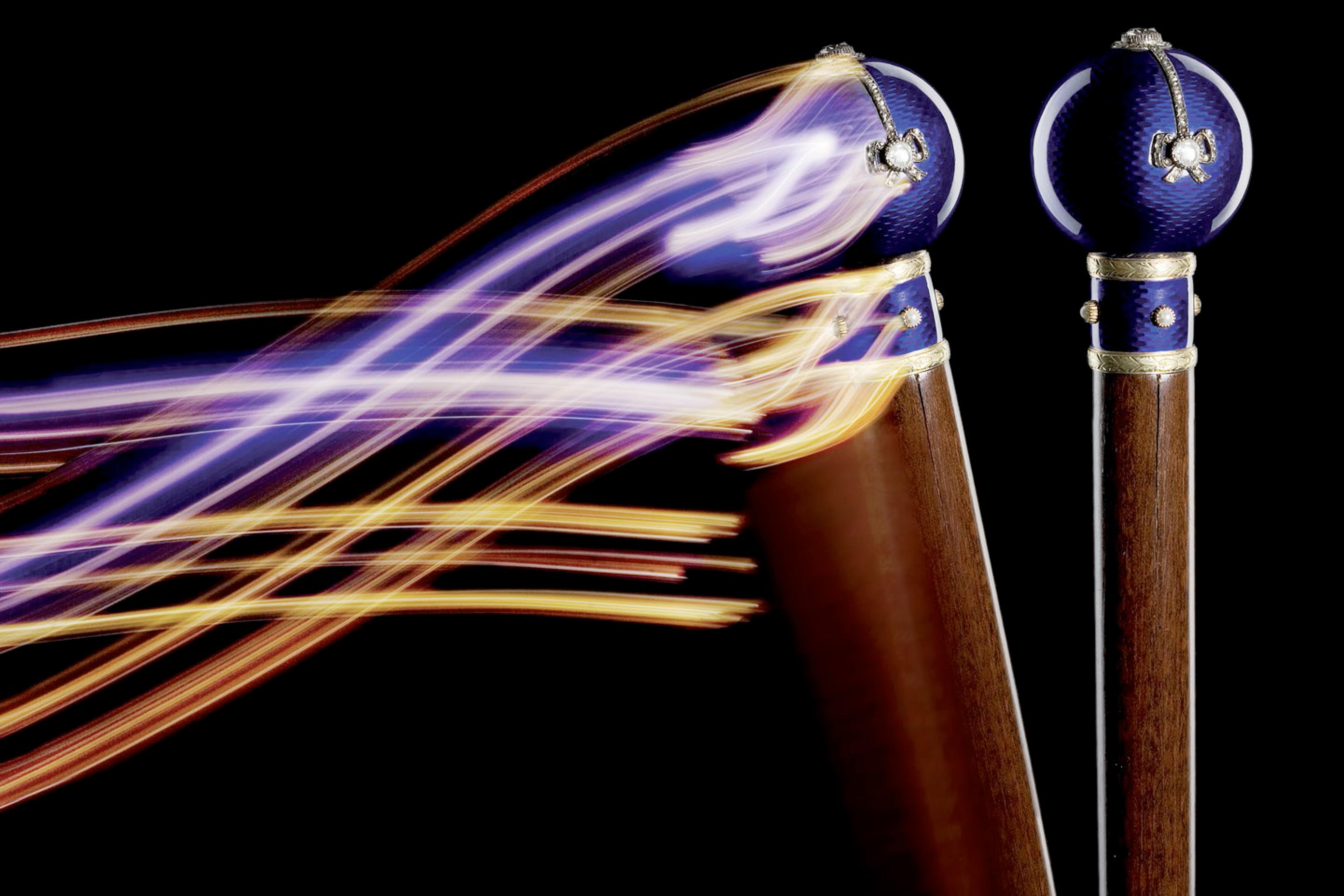 ARTE VERTICAL-La belleza perdurable de los bastones y bastones antiguos. en venta 13