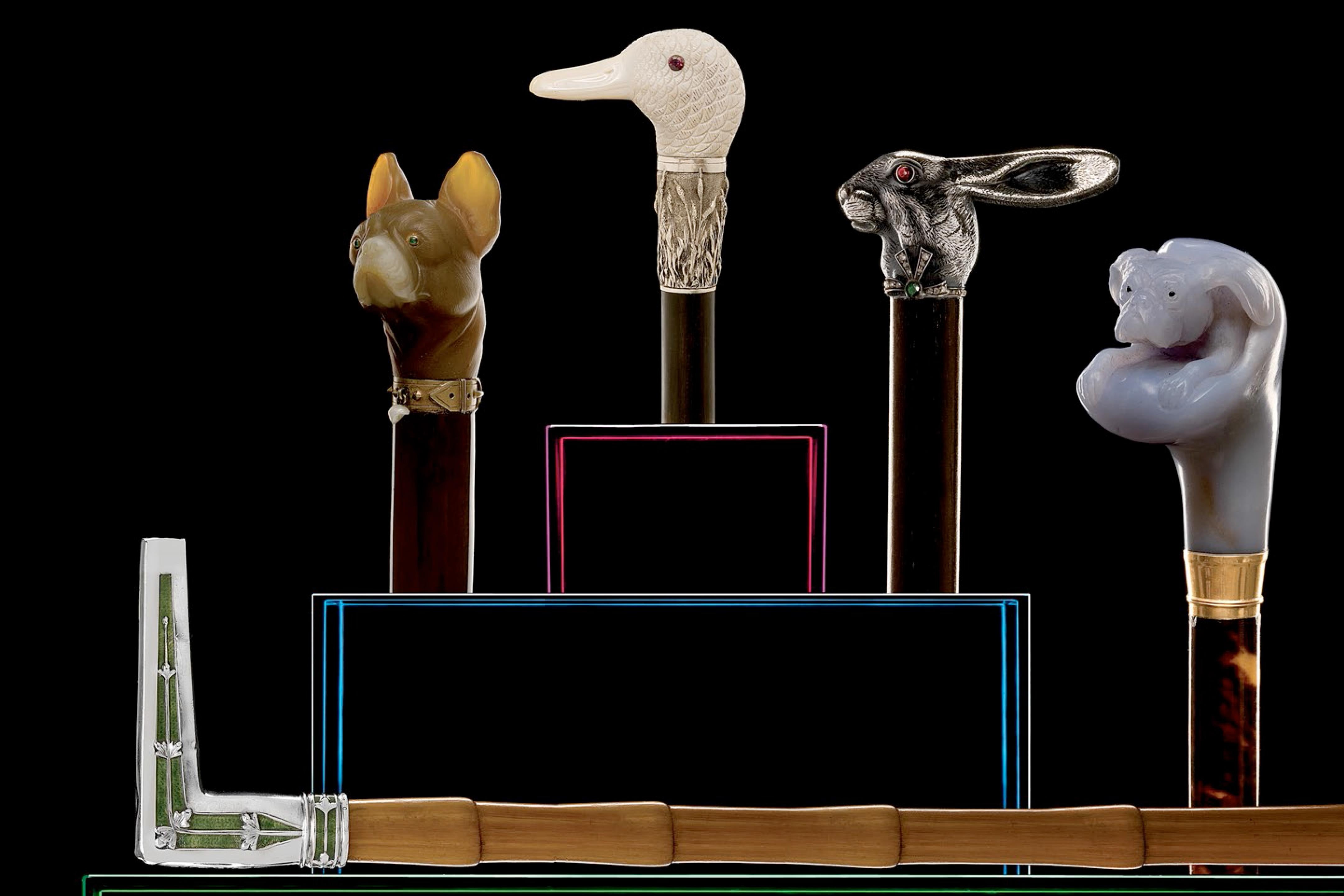 ARTE VERTICAL-La belleza perdurable de los bastones y bastones antiguos. Italiano en venta