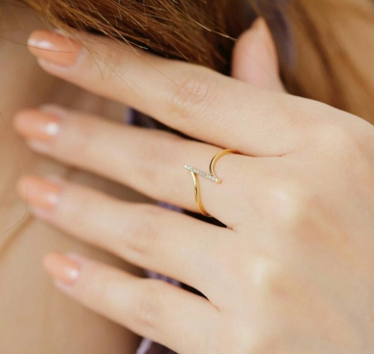 Bague de diamant à barre verticale Bague de diamant de promesse d'anniversaire en or massif 14k. Neuf - En vente à Chicago, IL