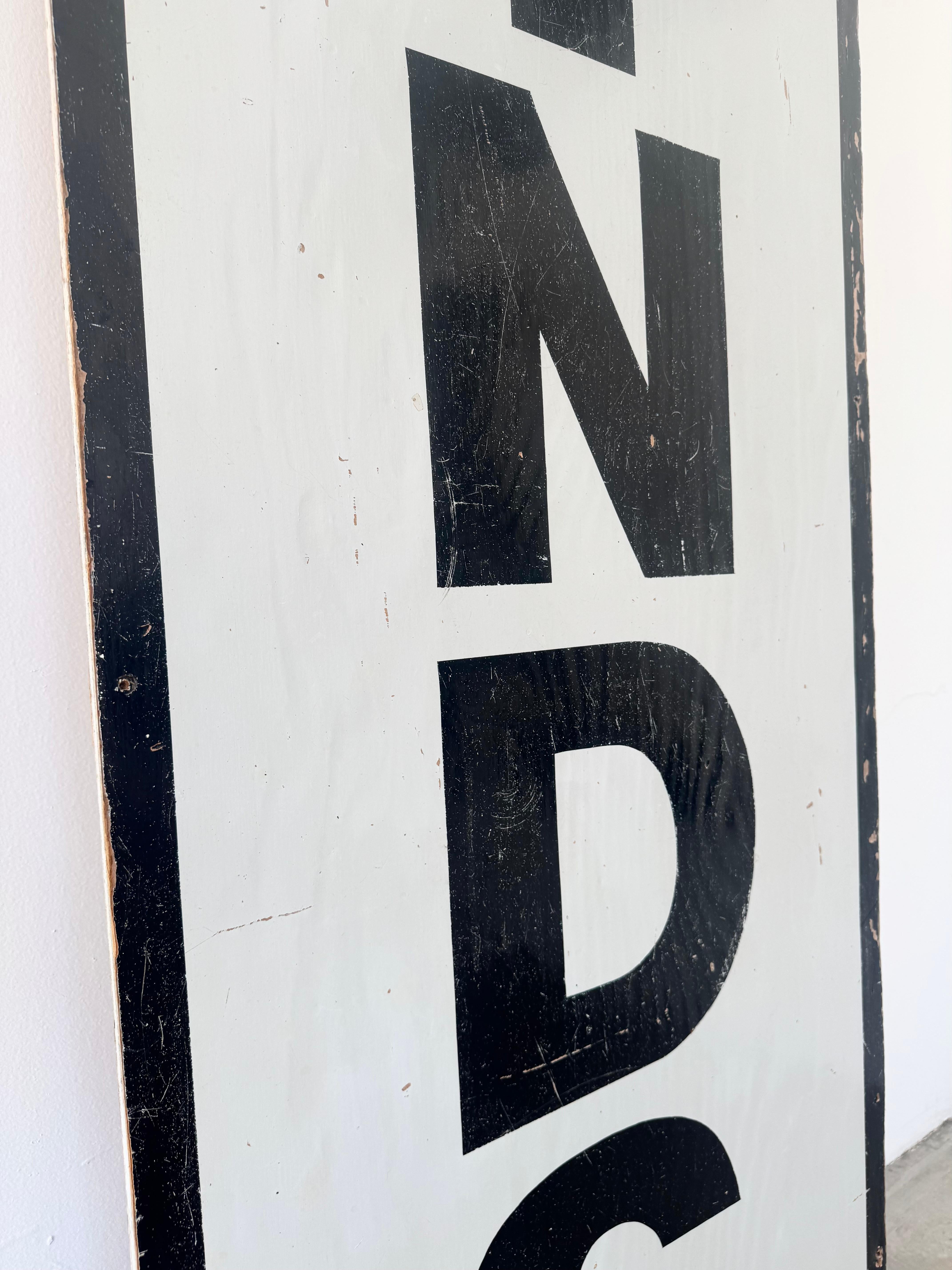 Plastica Insegna per tende verticali, anni 2000 USA in vendita