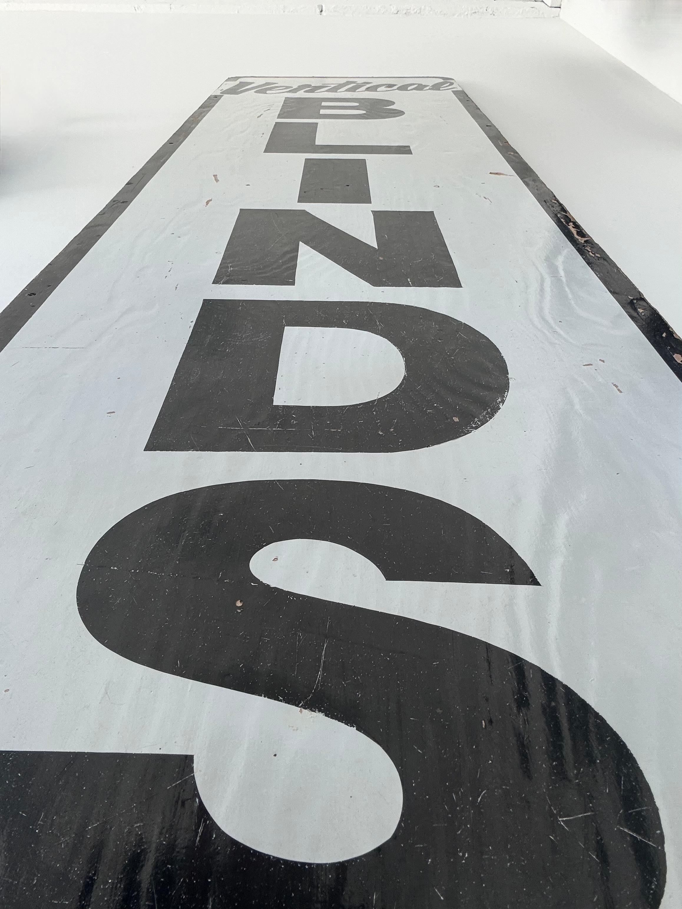 Insegna per tende verticali, anni 2000 USA in vendita 4