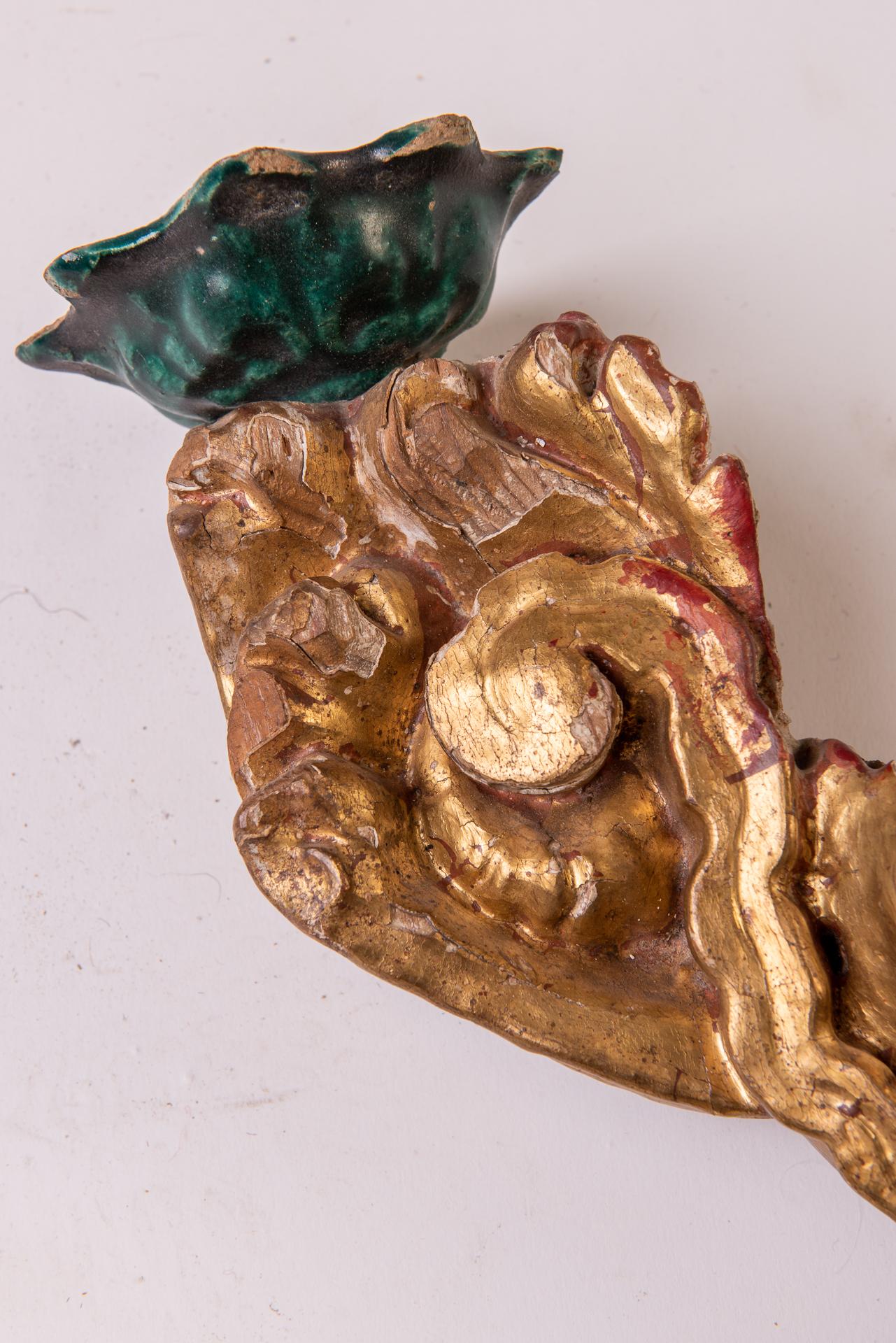 Fregio d'oro verticale con Madrepore in vendita 2