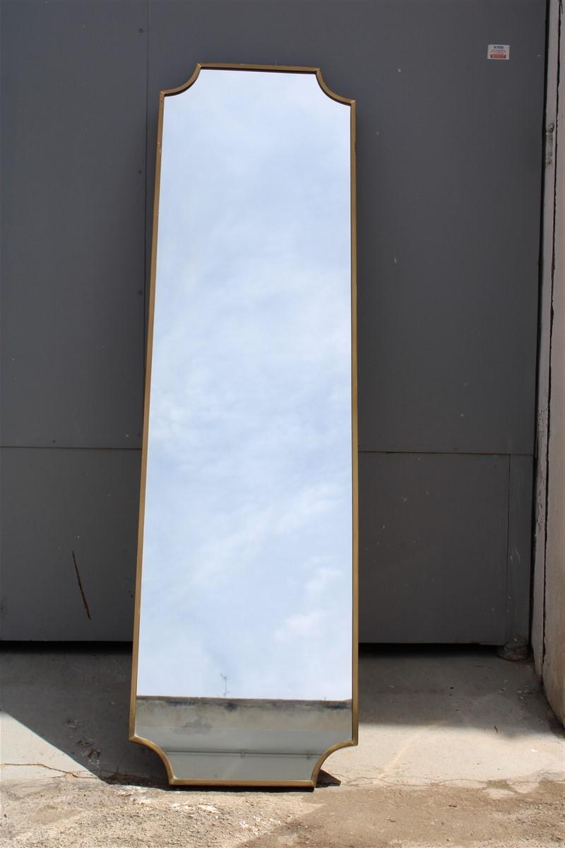 Vertical Long Italian Wall Mirror in Mid-Century Gold Design Brass, 1950s For Sale 2