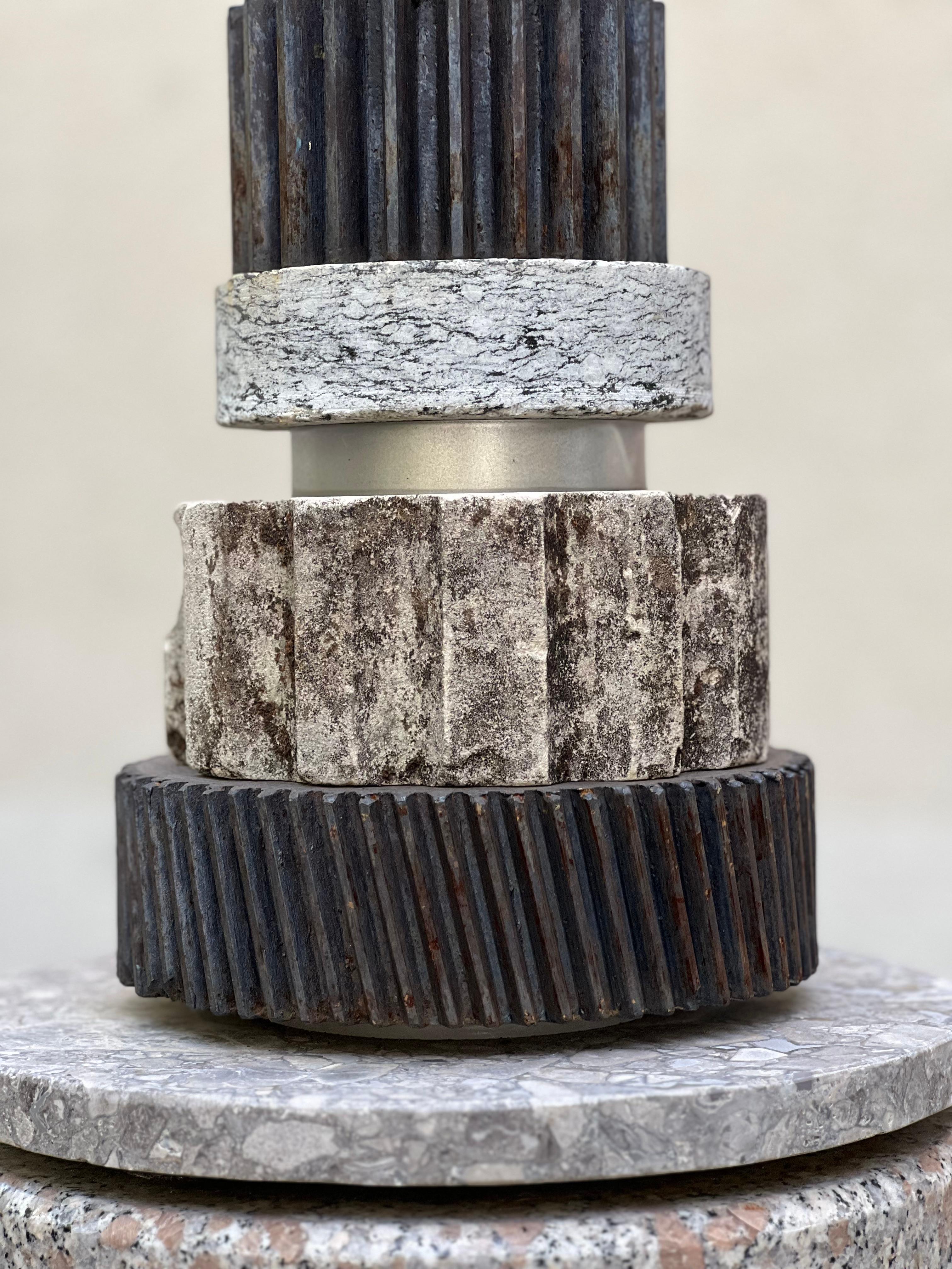 vertical Sculpture in Stone and Metal, Spinzi totem in vendita 3