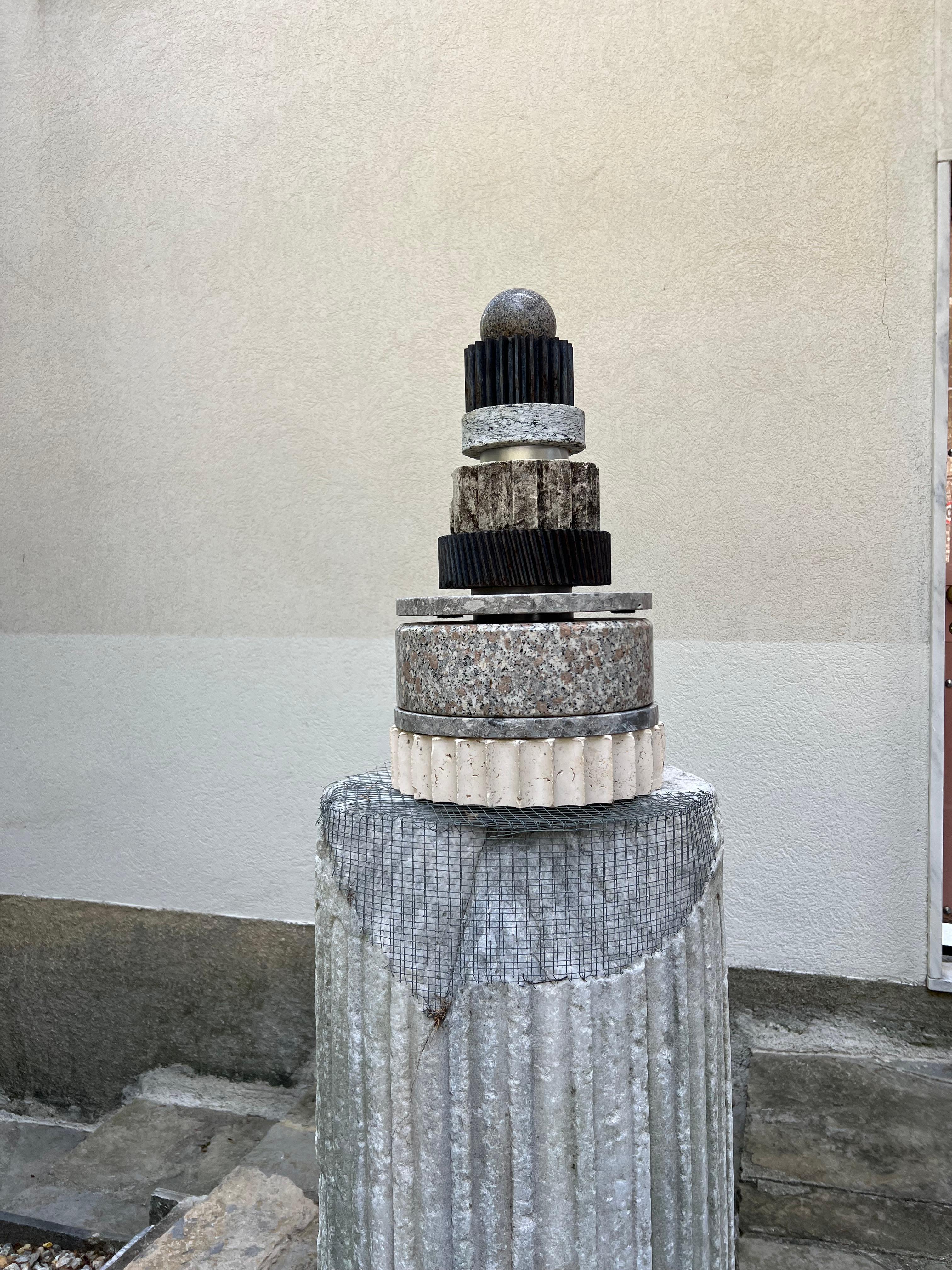 Italiano vertical Sculpture in Stone and Metal, Spinzi totem in vendita