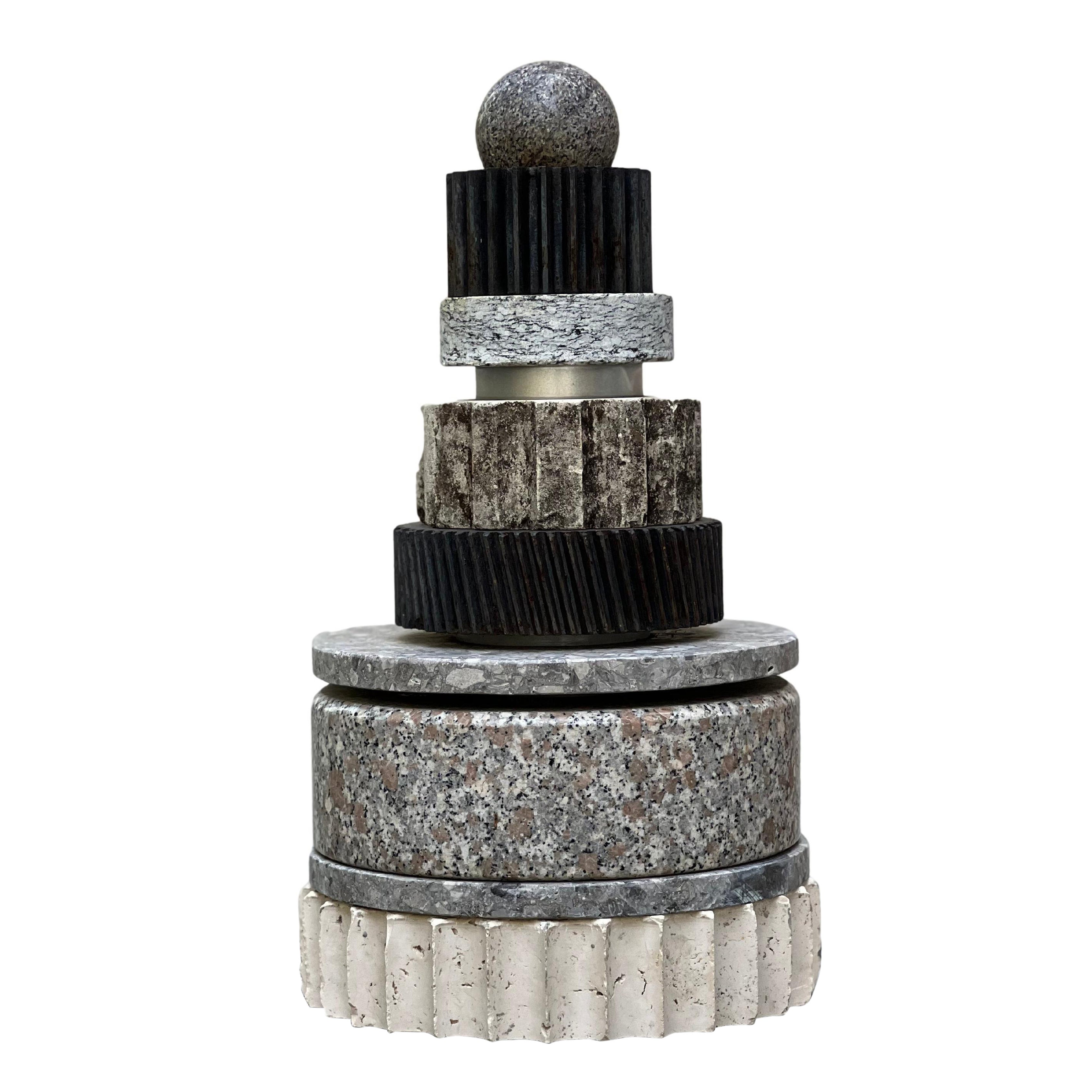 vertical Sculpture in Stone and Metal, Spinzi totem en venta