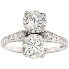 Vintage Vertical Two Stones Round Brilliant-Cut Diamond Ring