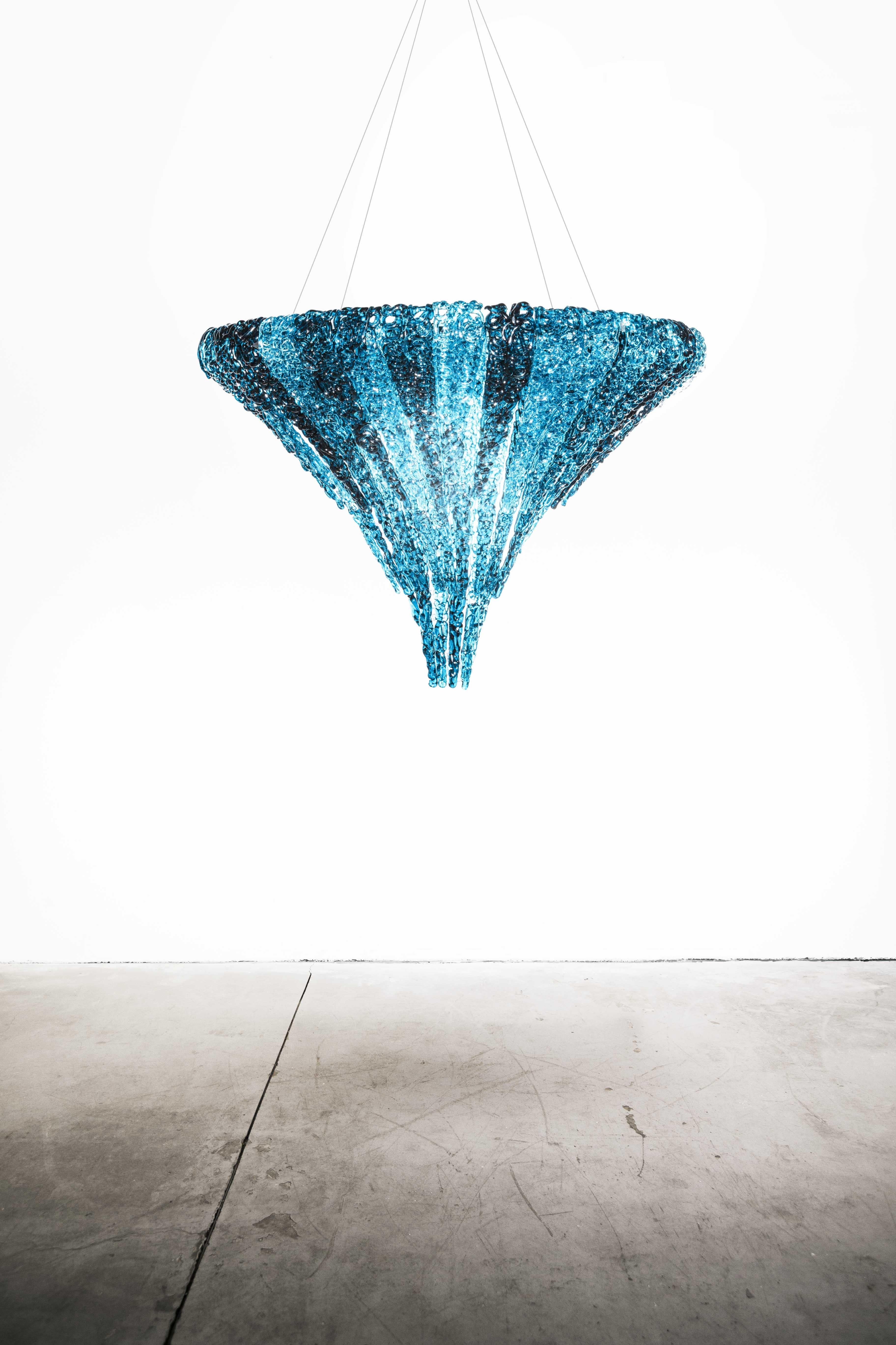 Vertigo Chandelier in Transparent and Blue Resin by Jacopo Foggini In New Condition For Sale In New York, NY