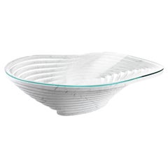Mesa de centro Vértigo de mármol y cristal extraclaro by Barberini & Gunnell