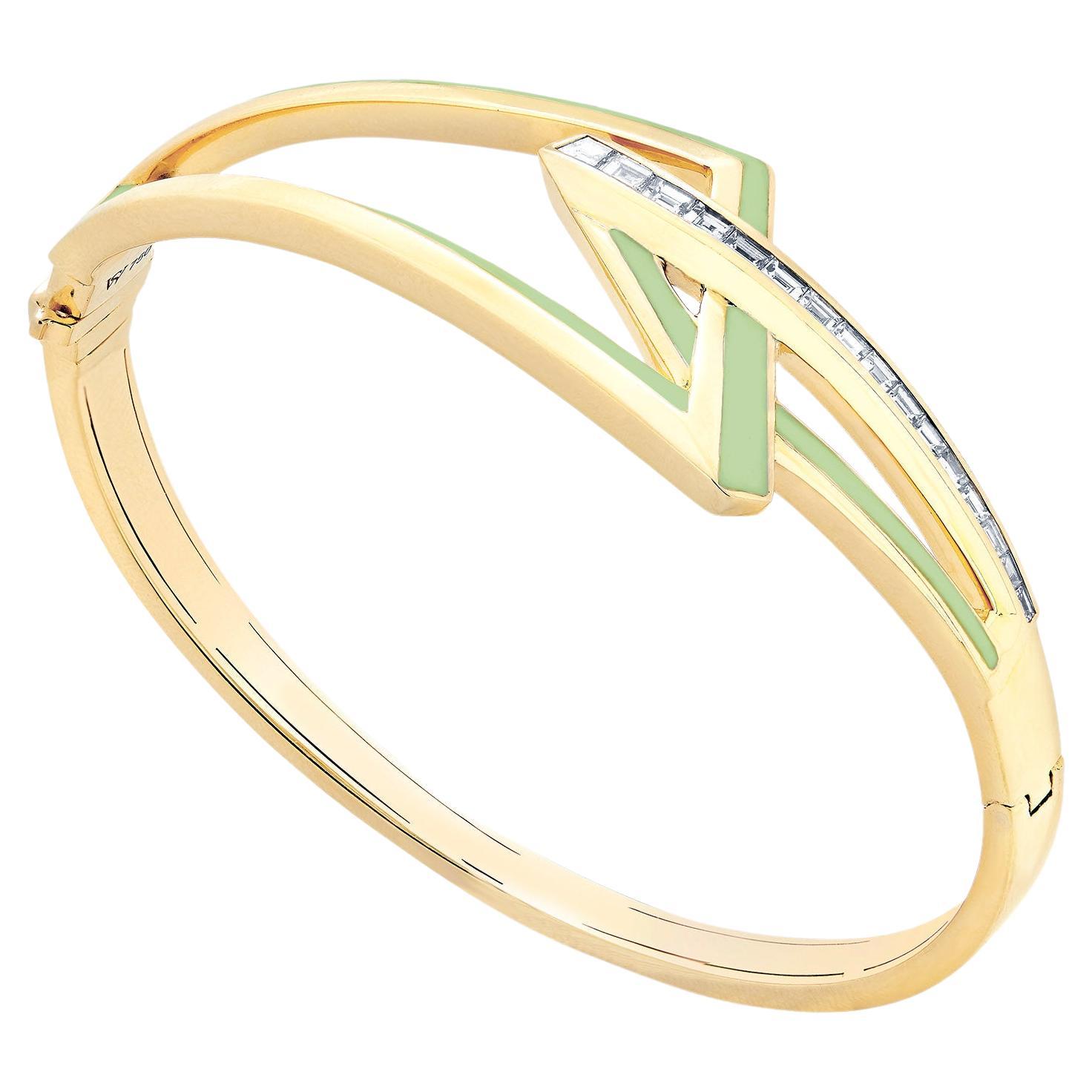 Vertigo Obtuse Bracelet - 18 Carat Yellow Gold and White Diamond For Sale